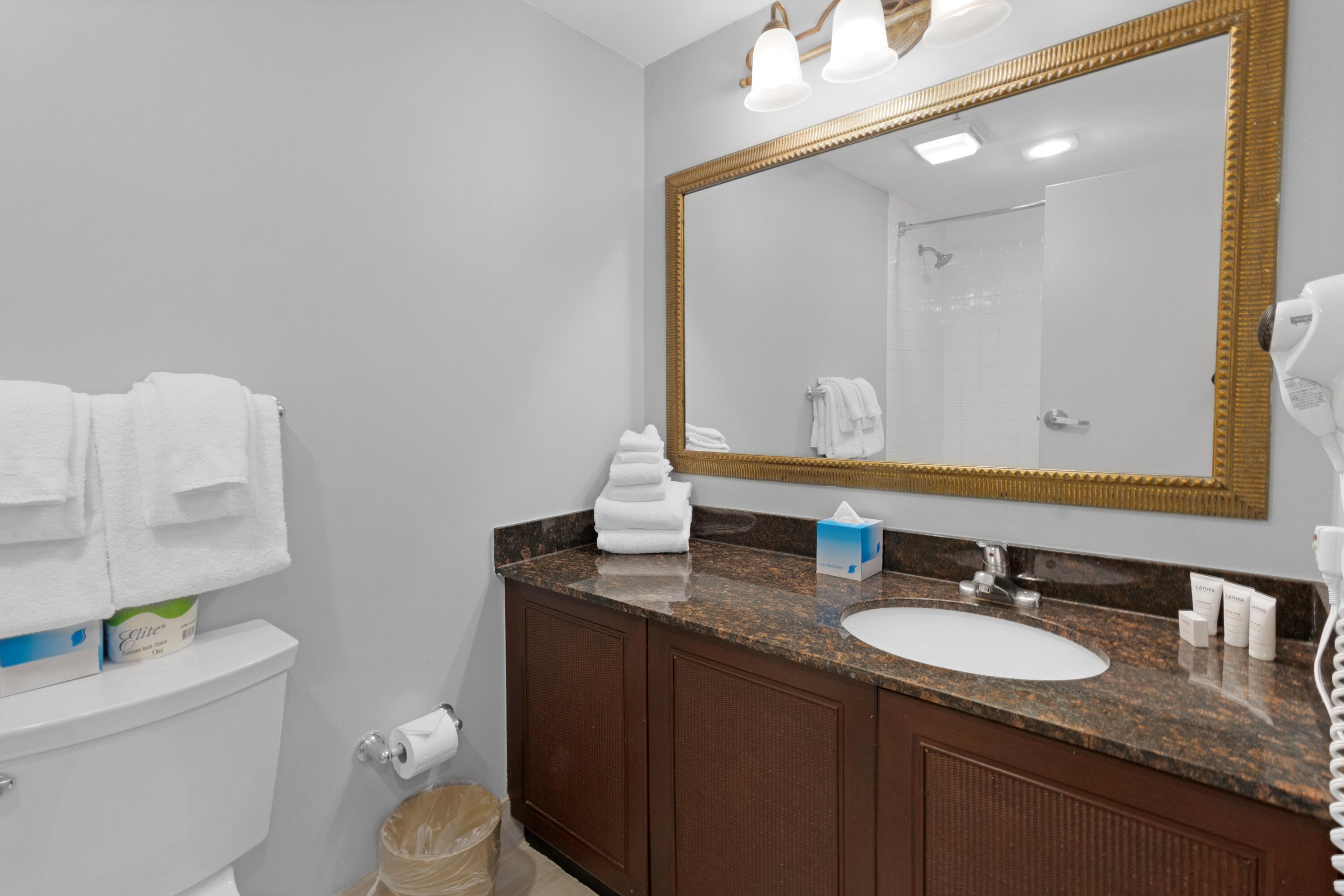 BAYSIDE CONDO SANDESTIN - Residential