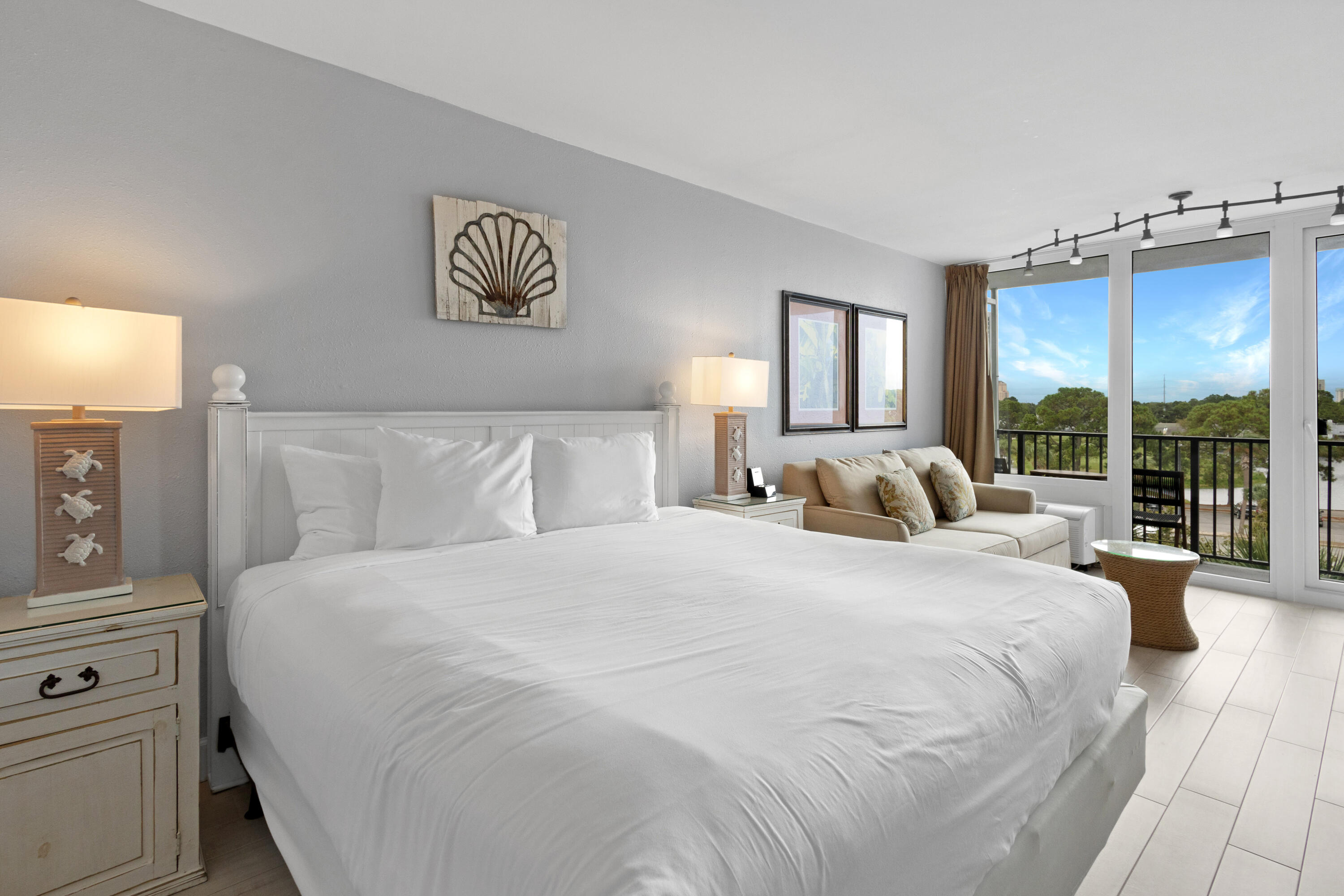 BUYER BONUS: Seller is offering $1,500 towards buyers closing cost with acceptable offer! Discover a charming studio at Bayside Inn Condominium in Sandestin Golf and Beach Resort, where comfort meets convenience. This cozy retreat features a well-designed living space with a plush king bed, a compact kitchenette, and a stylish bathroom. Enjoy stunning views of the resort from your private balcony, perfect for relaxing after a day of exploring. The resort offers top-notch amenities, including a pristine pool, tennis courts, and direct access to beautiful beaches. With easy proximity to world-class golf courses, dining, and shopping, this studio provides an ideal getaway for both relaxation and adventure. Experience the best of Sandestin in this delightful condo. Whether you're here to enjoy the golf, the beach, or simply unwind, this condo provides a tranquil haven with all the benefits and attractions of Sandestin Golf & Beach Resort at your doorstep. Experience the epitome of resort living, where luxury meets relaxation.
Noteworthy is the fact that ALL utilities are covered through the Association Fees, simplifying your life. Your only responsibility? Ensuring coverage for your content's insurance. Elevate your lifestyle in this meticulously updated condo that seamlessly combines modern comfort with resort-style amenities.
Bayside at Sandestin is a pet-free condominium, with the exception of service animals as defined by the Americans with Disabilities Act permitted by the Declaration.
As an introduction to the Sandestin lifestyle, we invite our new owners to explore amenities that make Sandestin special. The listing brokerage and seller(s) are presenting the buyer(s) of this property with (2) 90-minute rounds of Tennis court time, a golf foursome at one of our three championship courses, and a round of golf for up to four (4) players at the unrivaled Burnt Pine Golf Club.
Sandestin Golf and Beach Resort features more than seven miles of beaches and pristine bay front, four championship golf courses, 15 world-class tennis courts, a 226-slip marina, a fitness center, spa and celebrity chef dining. Shop, dine and play at the charming pedestrian village, The Village of Baytowne Wharf and more. Inside the gates of the resort, residents enjoy a balanced lifestyle of high-class living, spanning the 2,400 acres from the beach to the bay. Everything within the gates of the resort is accessible by golf cart or bicycle. The entire resort is interconnected by miles of pedestrian, bike and golf cart paths that weave through groves of live oaks, meandering past natural lagoons, fountains, man-made lakes, and meticulously landscaped fairways.