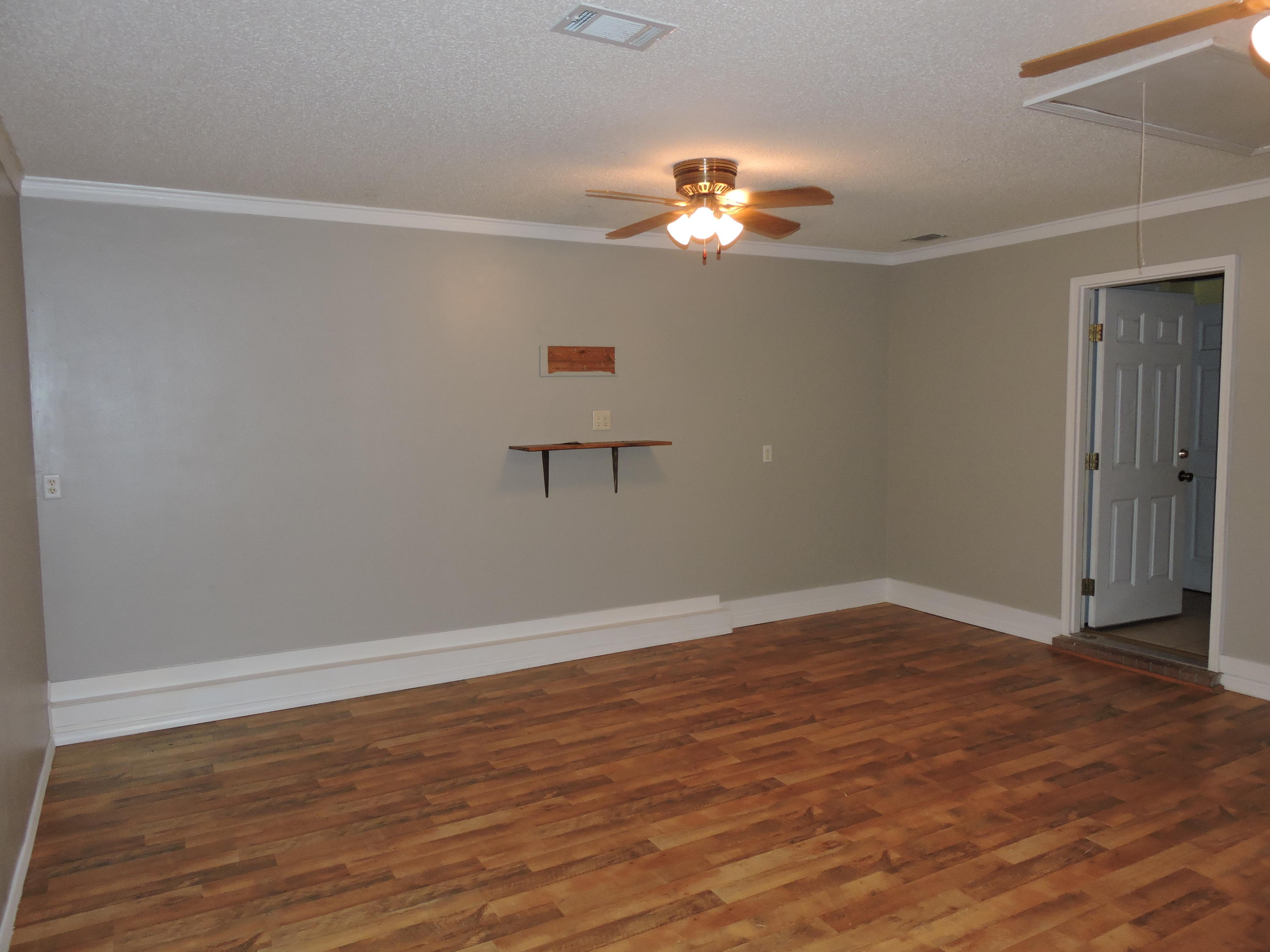 DOGWOOD ESTATES - Residential Lease