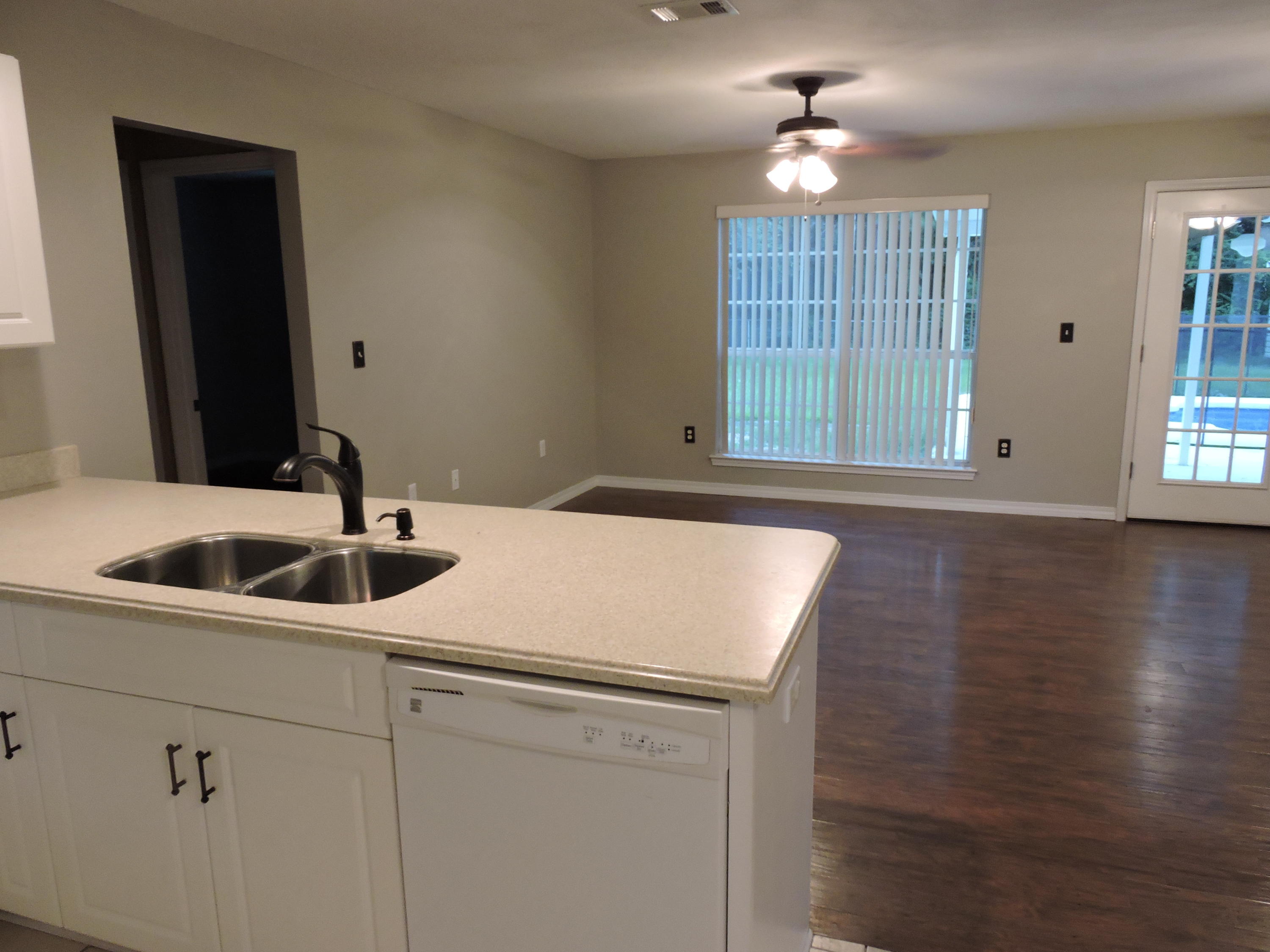 DOGWOOD ESTATES - Residential Lease