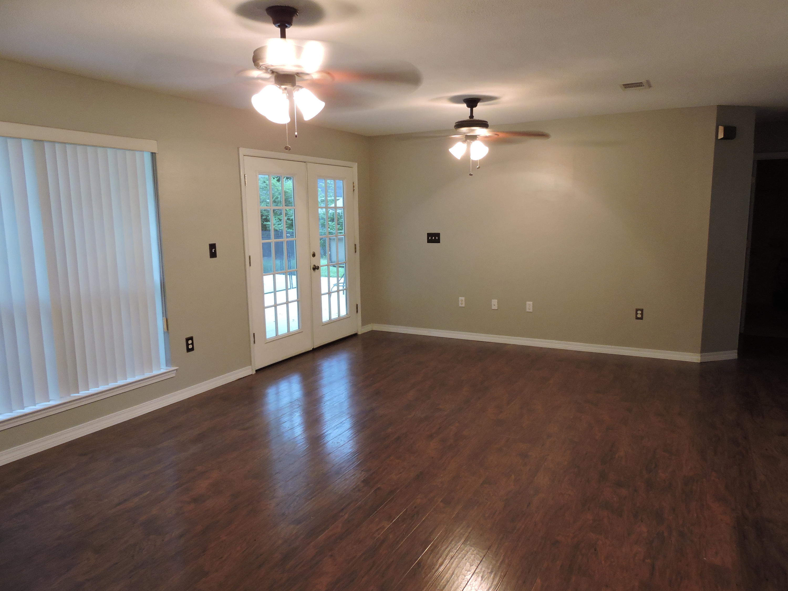 DOGWOOD ESTATES - Residential Lease