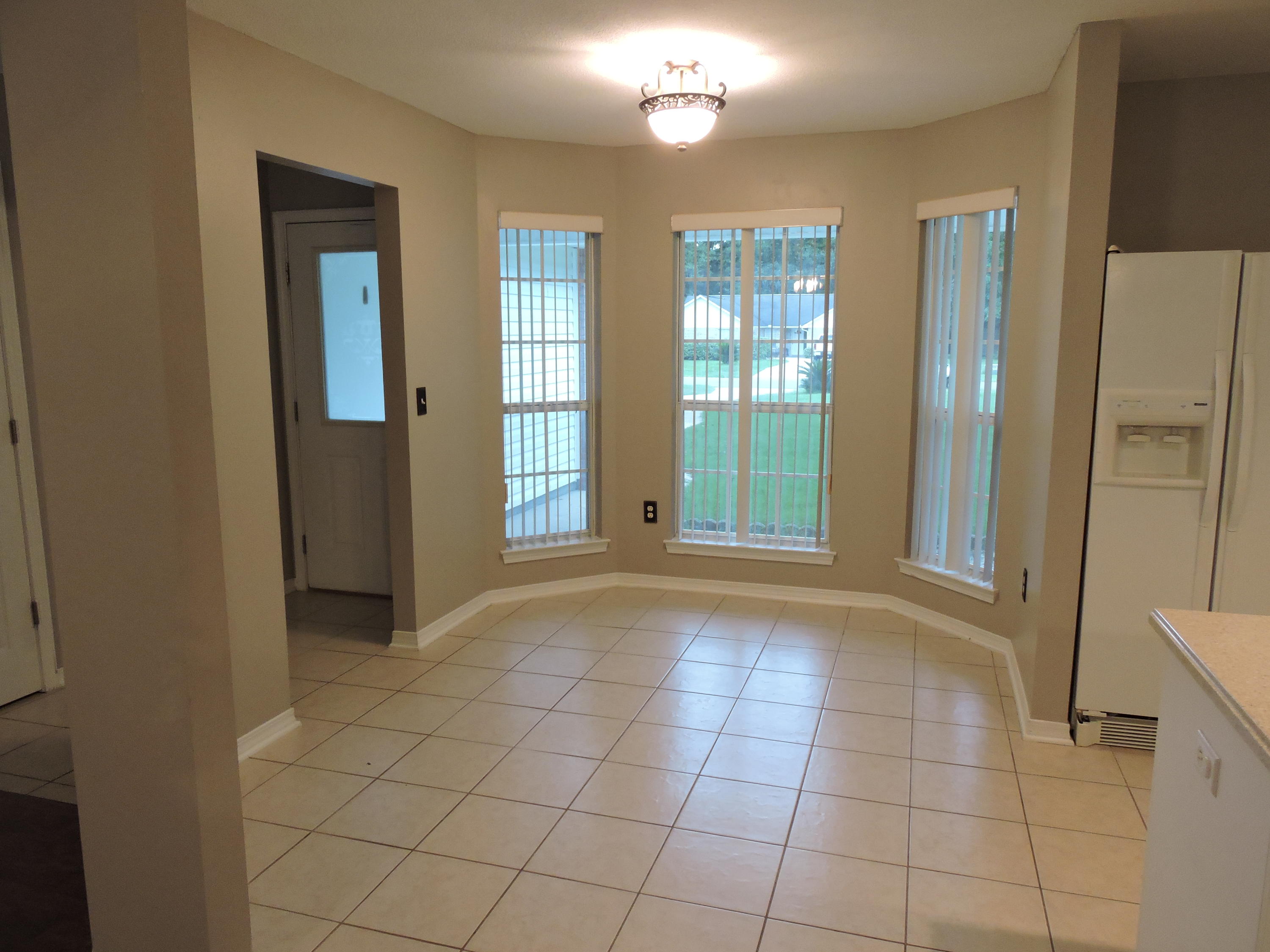 DOGWOOD ESTATES - Residential Lease