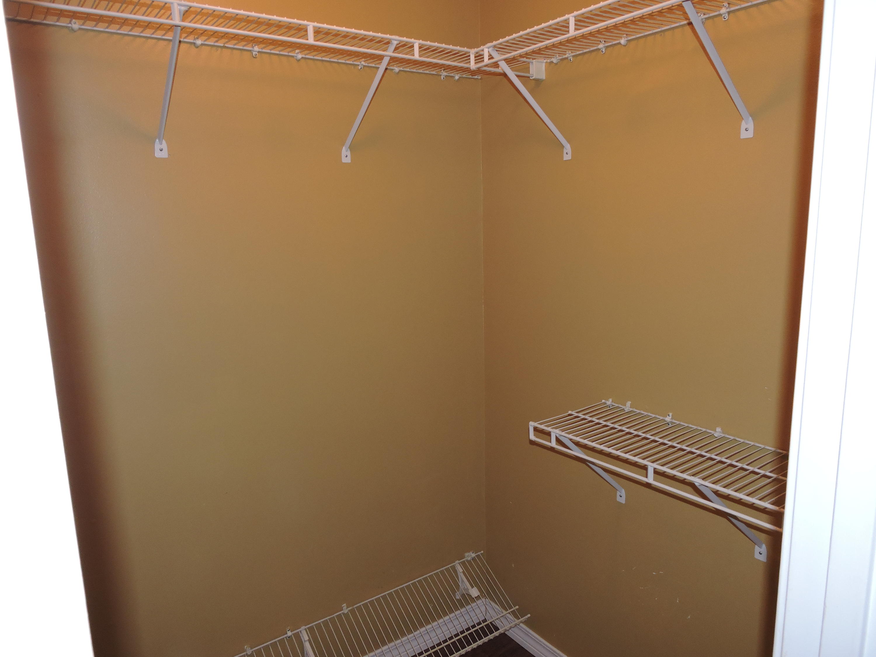 DOGWOOD ESTATES - Residential Lease