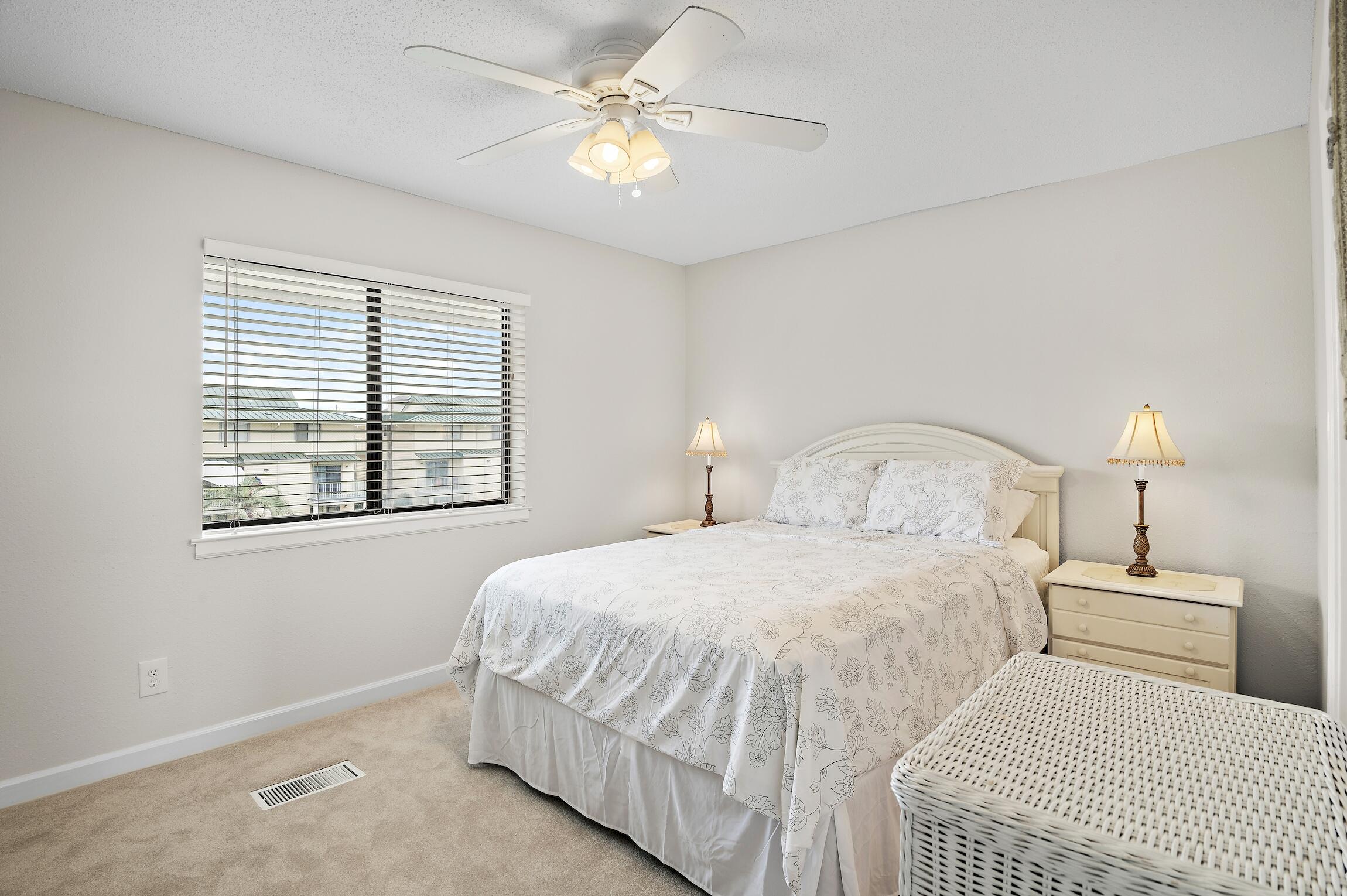 SANDPRINTS CONDO - Residential