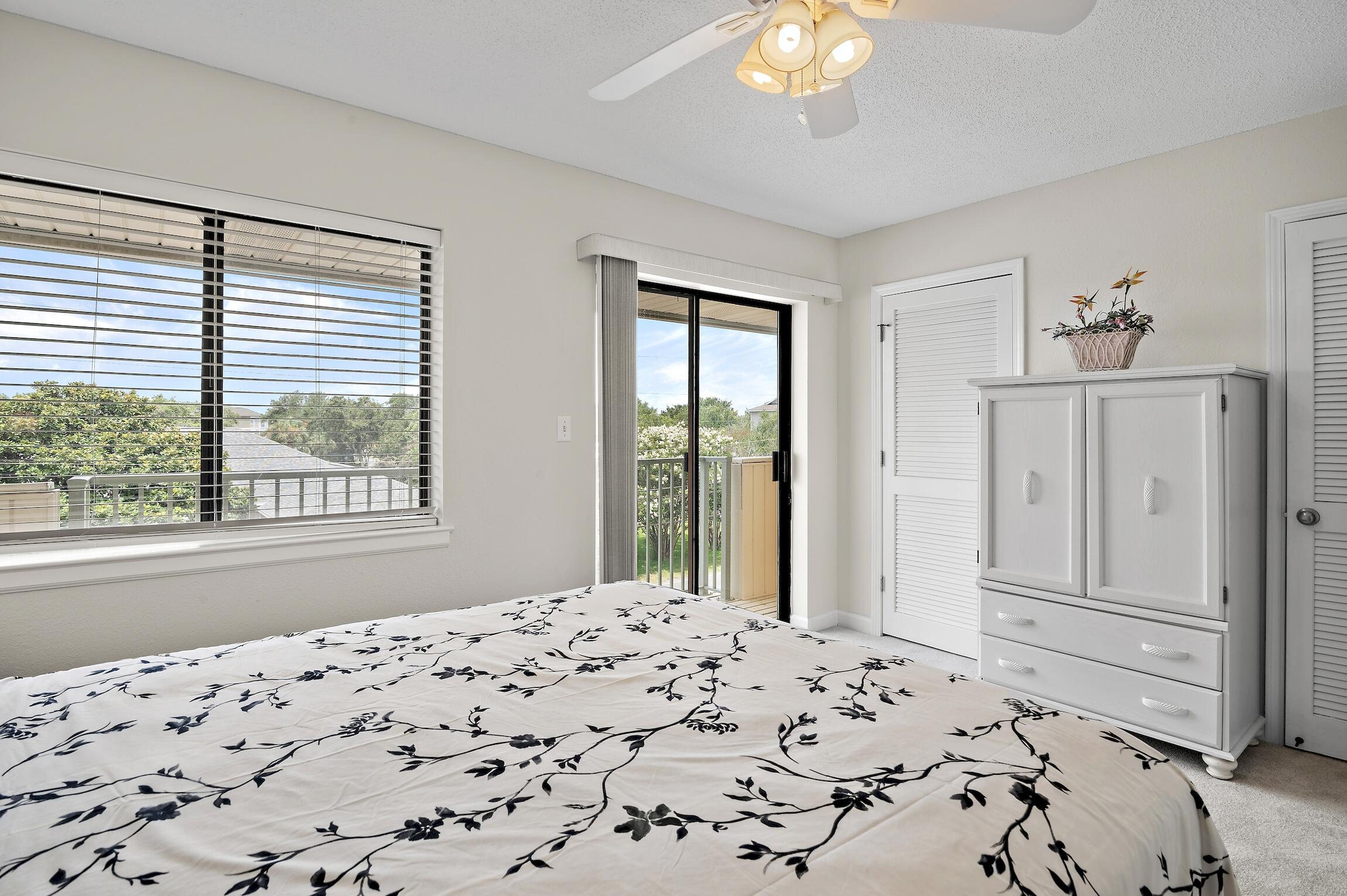 SANDPRINTS CONDO - Residential