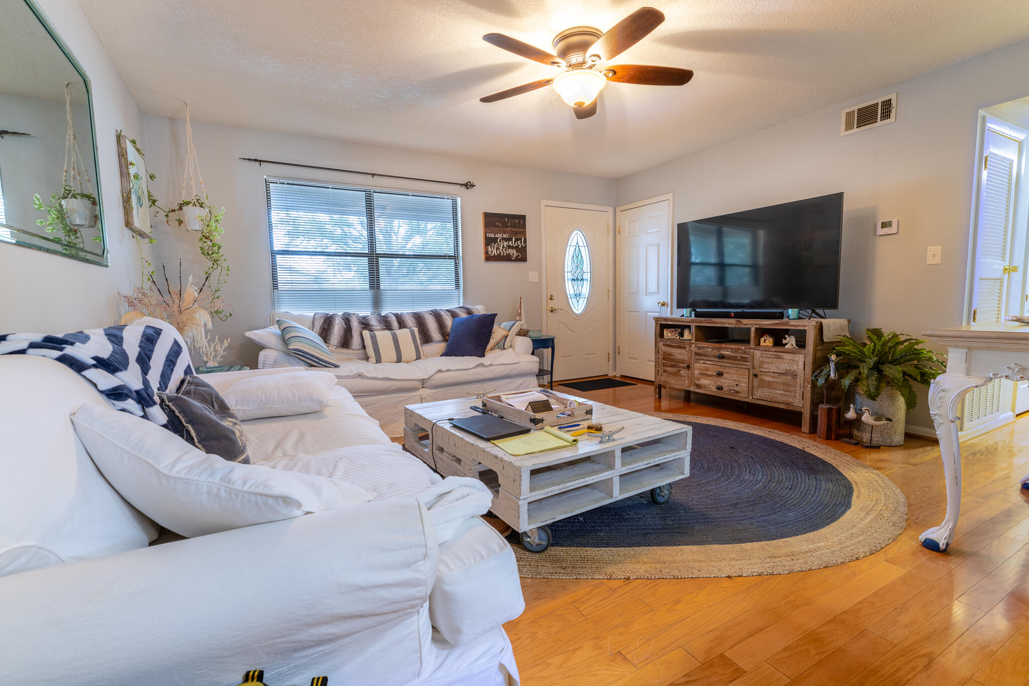 VICTORIA GARDENS 1 - Residential