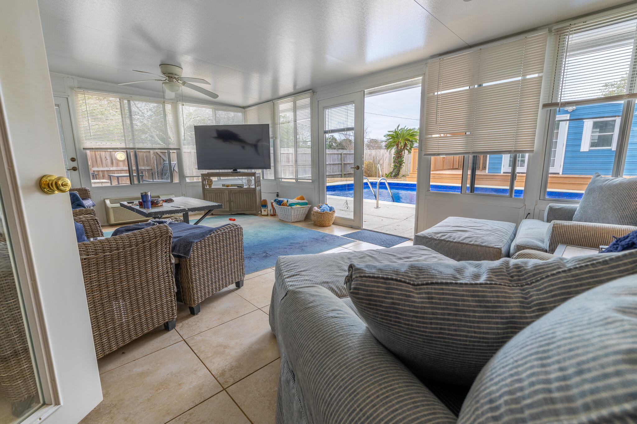 VICTORIA GARDENS 1 - Residential