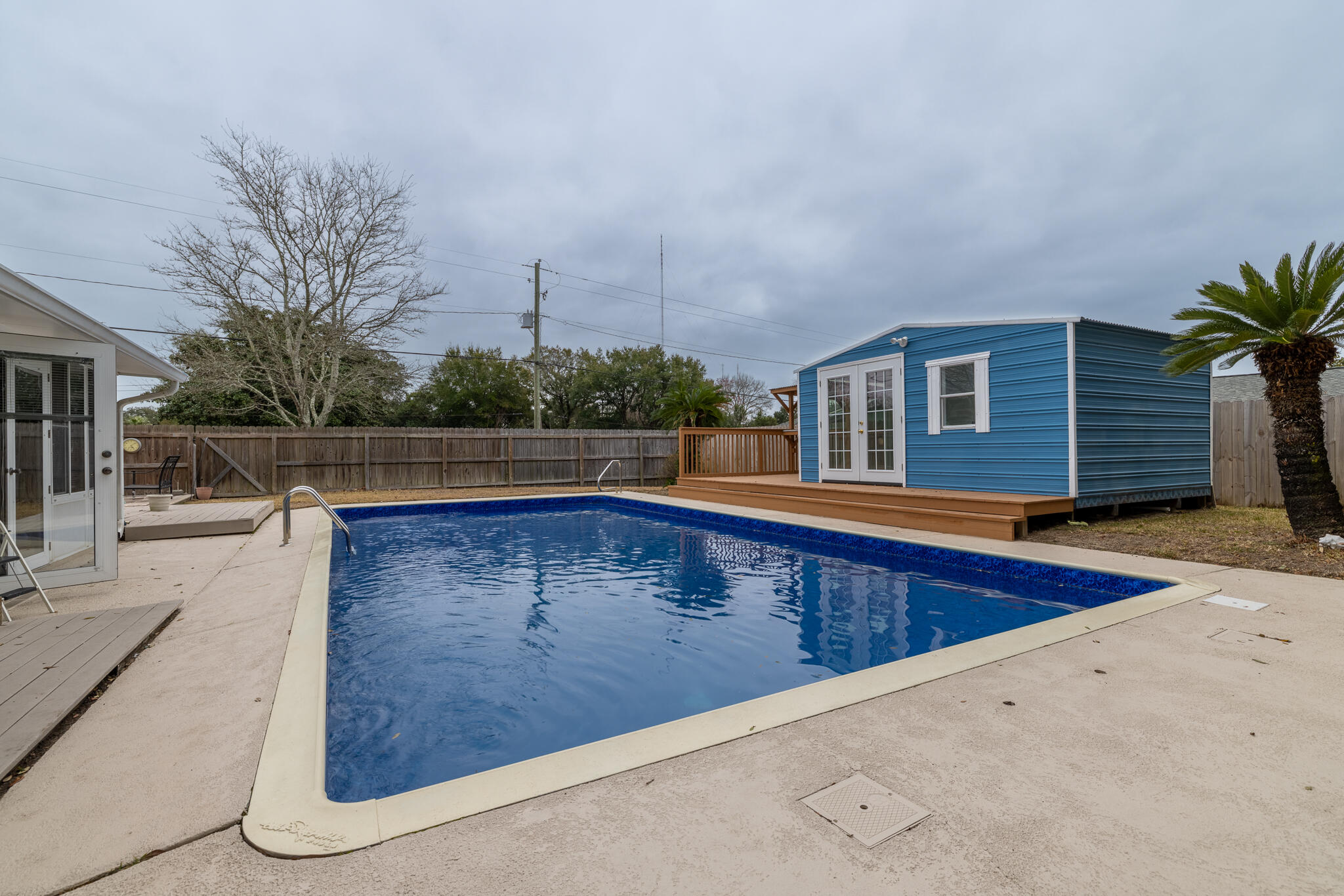 VICTORIA GARDENS 1 - Residential