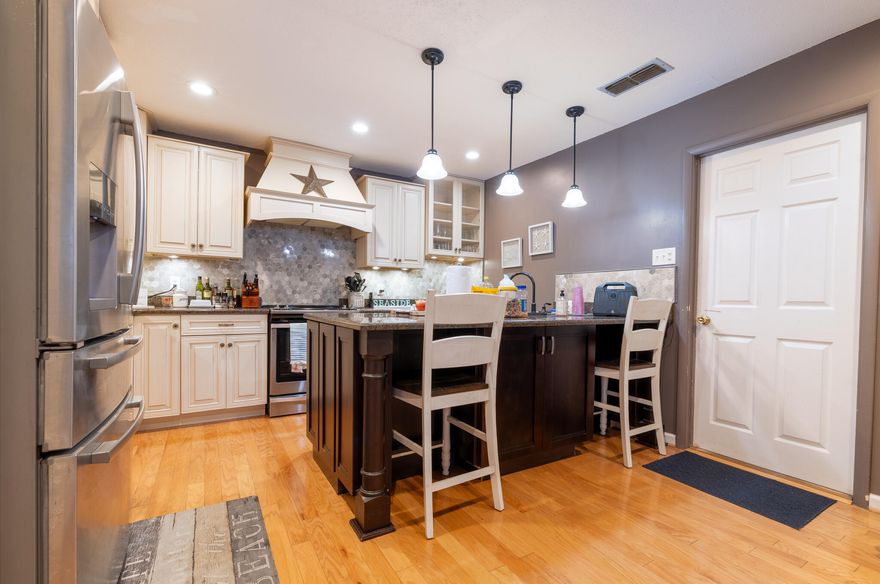 Welcome to this beautiful 3 bedroom, 2 bath home in the heart of Fort Walton that offers the perfect balance of comfort and fun. Step outside to your own backyard oasis featuring a pool cabana and outdoor bar with a beautiful deck overlooking the sparkling private pool, ideal for summer gatherings or quiet evenings at home. Inside, you'll find a thoughtful layout with generous living spaces, beautiful chefs kitchen, inviting bedrooms and seamless indoor-outdoor flow that makes this home perfect for both relaxing and entertaining. Roof installed in 2023 along with new paint inside! come check this gem out for yourself and don't miss out!