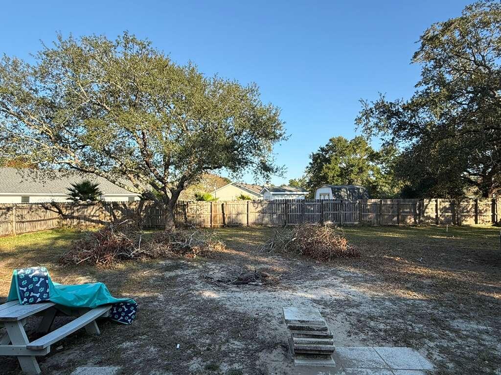 Country Breeze East - Residential Lease