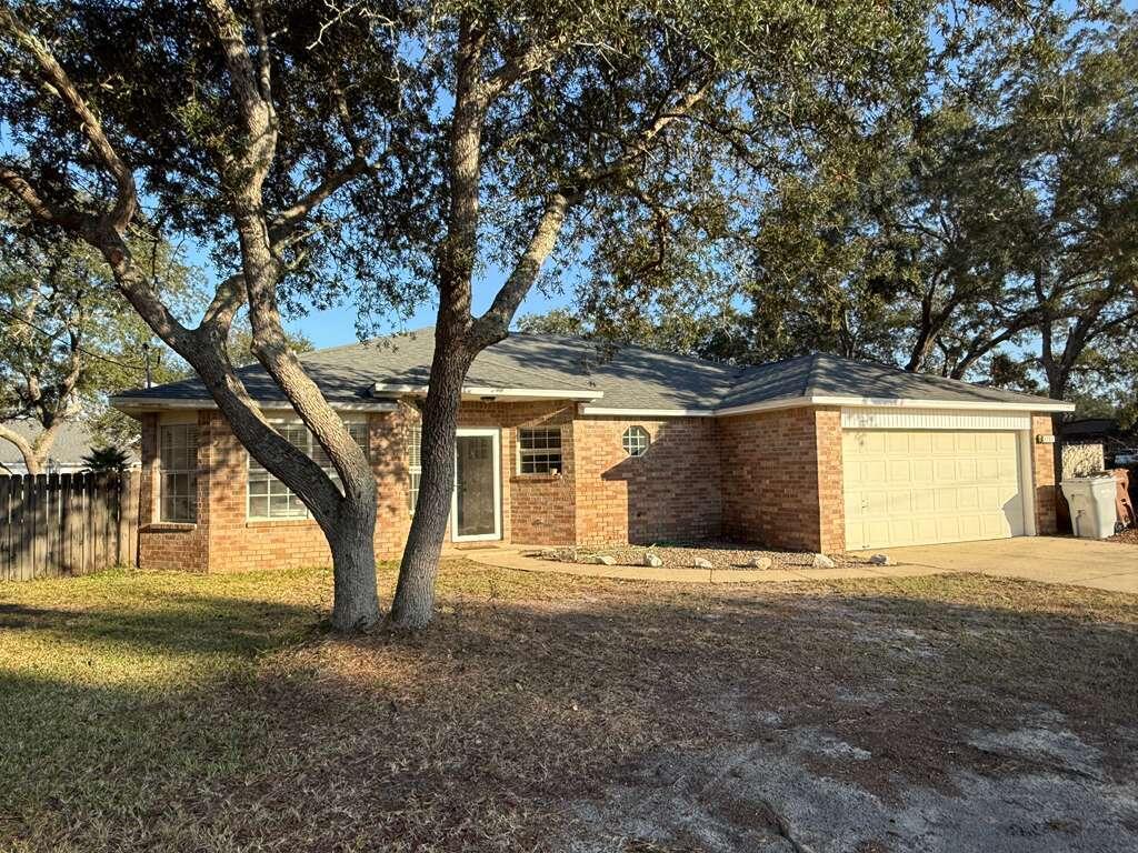 Country Breeze East - Residential Lease