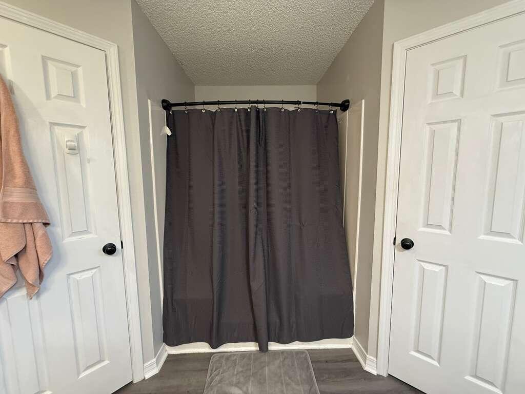 Country Breeze East - Residential Lease