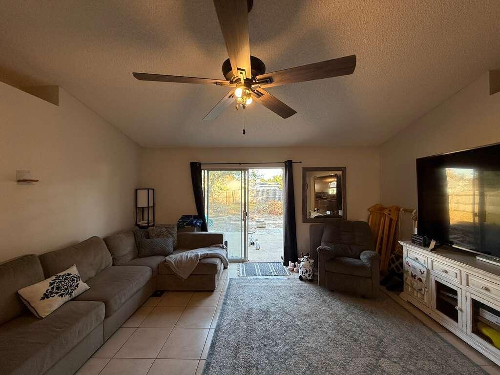 Country Breeze East - Residential Lease