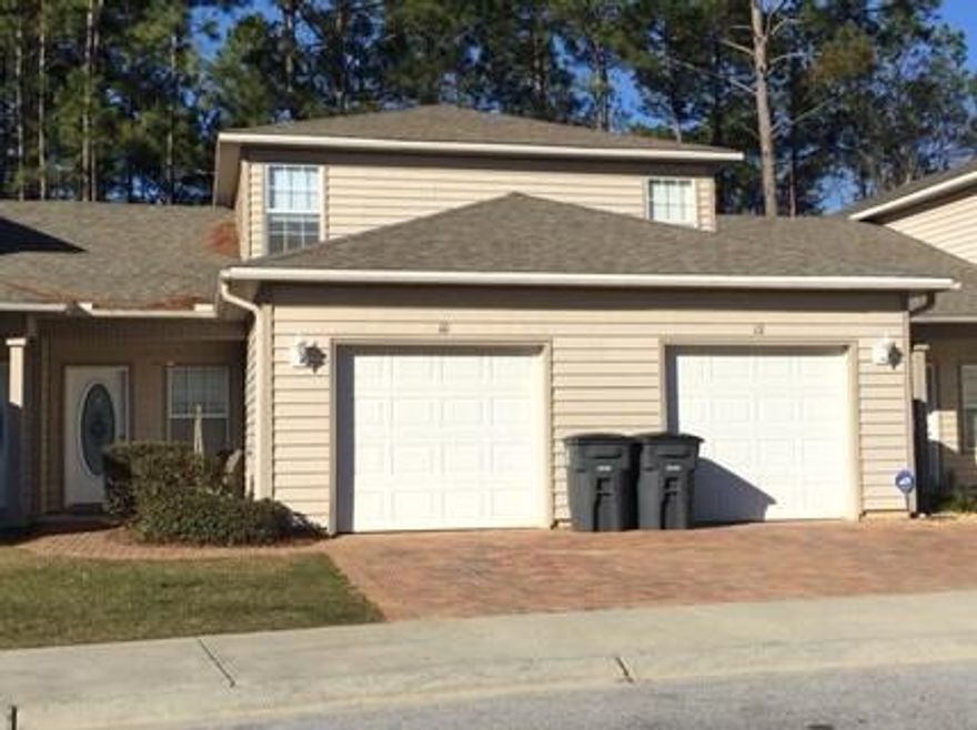 Great 3- bedroom 2 bath Townhome located in Valparaiso; convenient to Eglin AFB. Kitchen has granite counter tops, stainless appliances, tile floors, downstairs master bedroom and a single car garage! Owner will consider pets with non refundable pet fee.