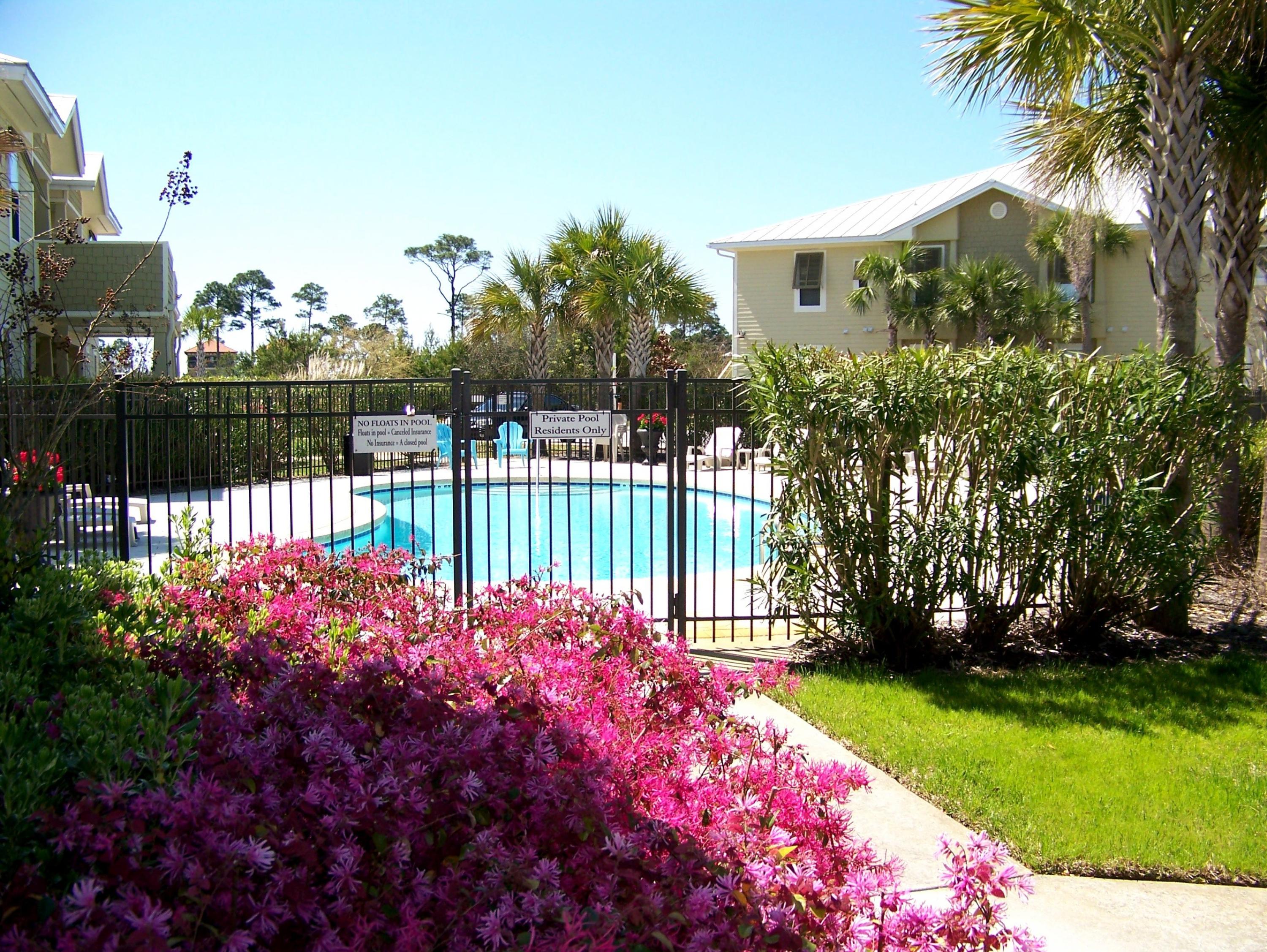 TOPSAIL VILLAGE - Residential