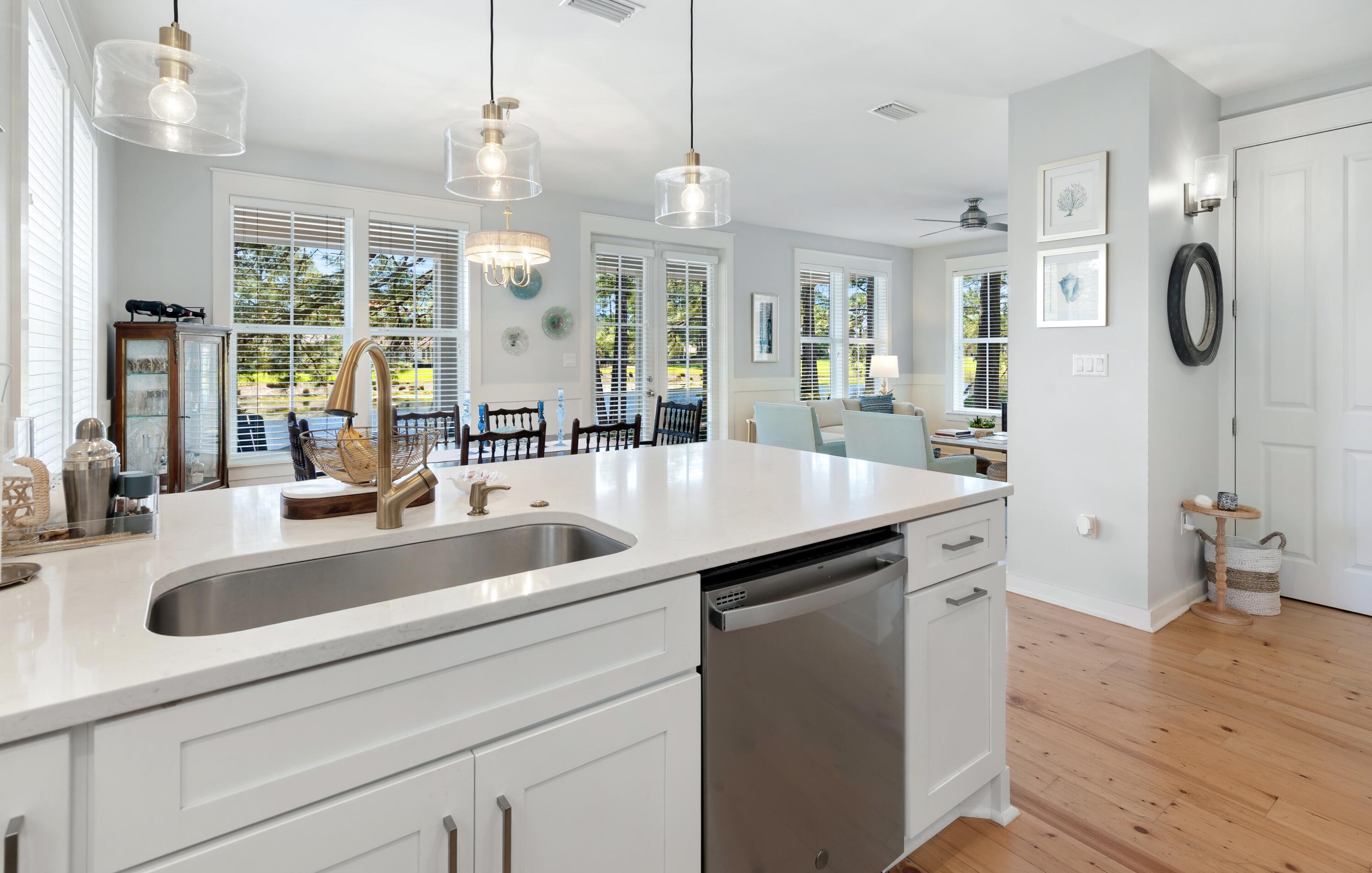 LAUREL GROVE - Residential