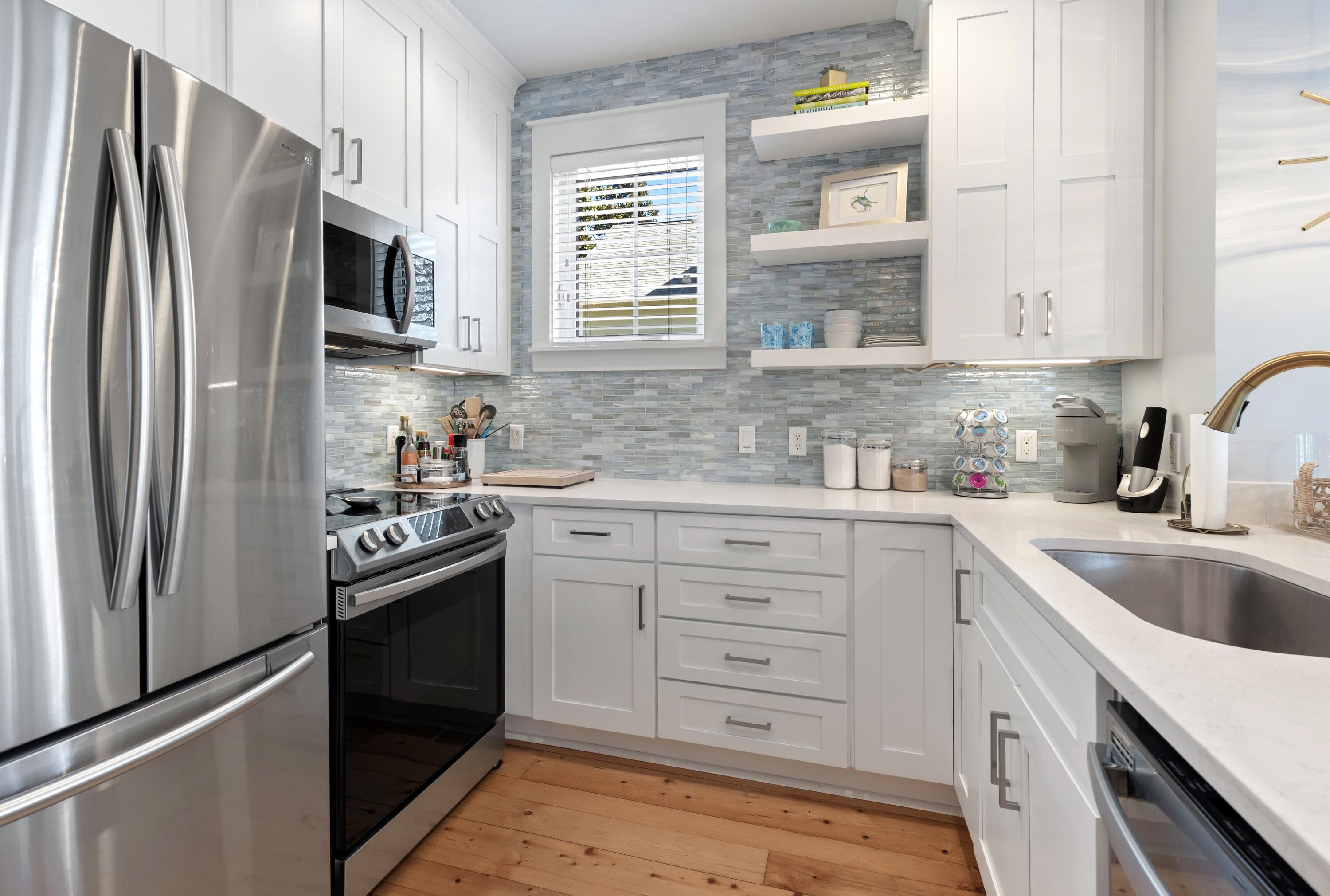 LAUREL GROVE - Residential