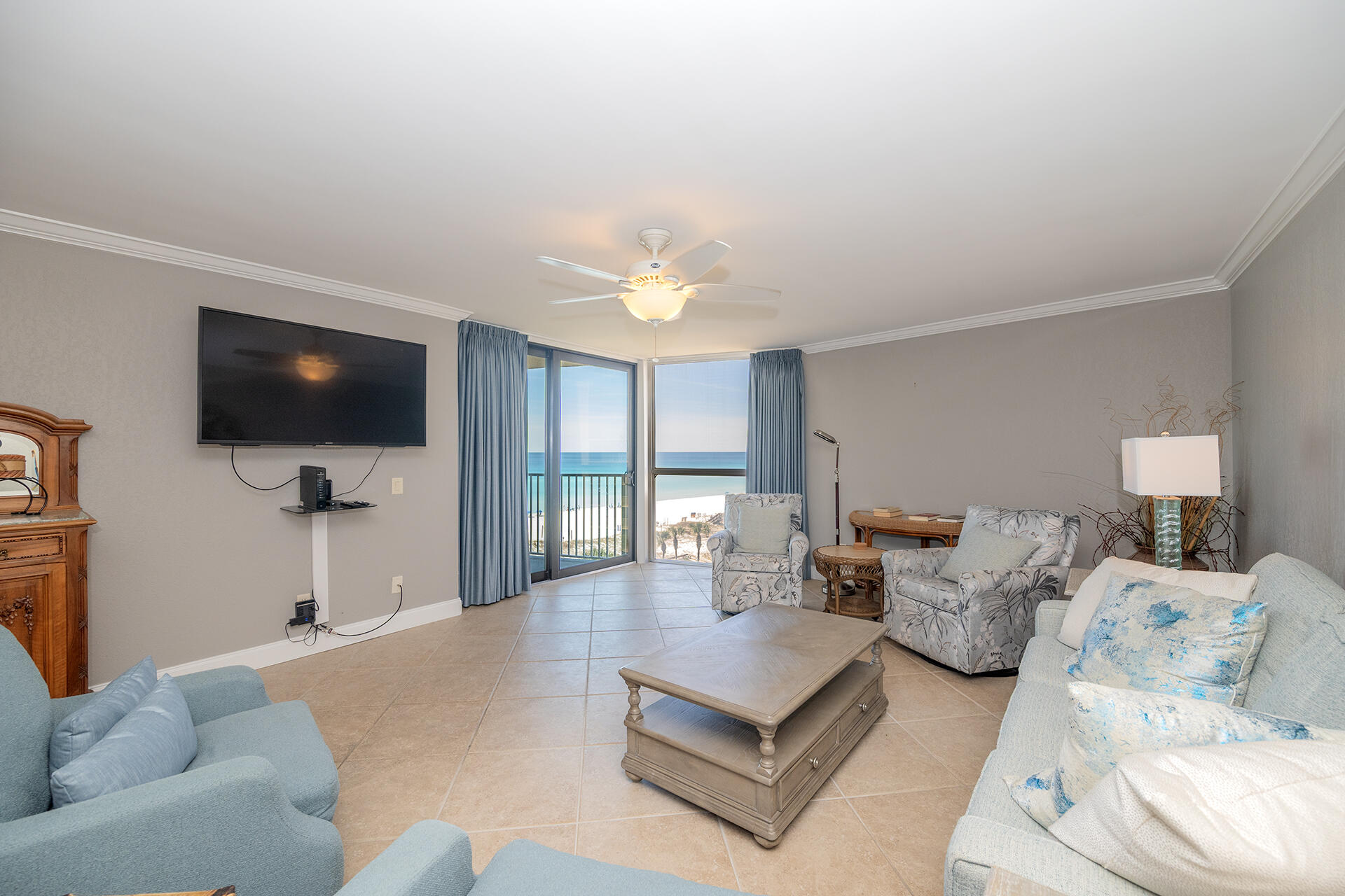 MAINSAIL CONDO PH 1 - Residential