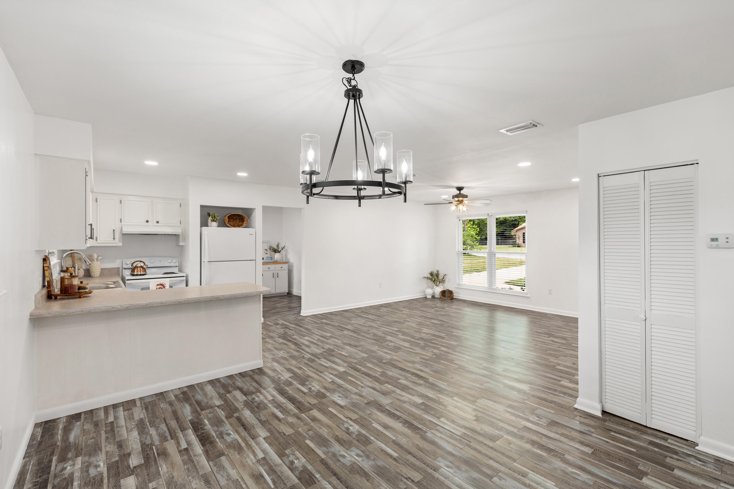 ADAMS POWELL EAST - Residential
