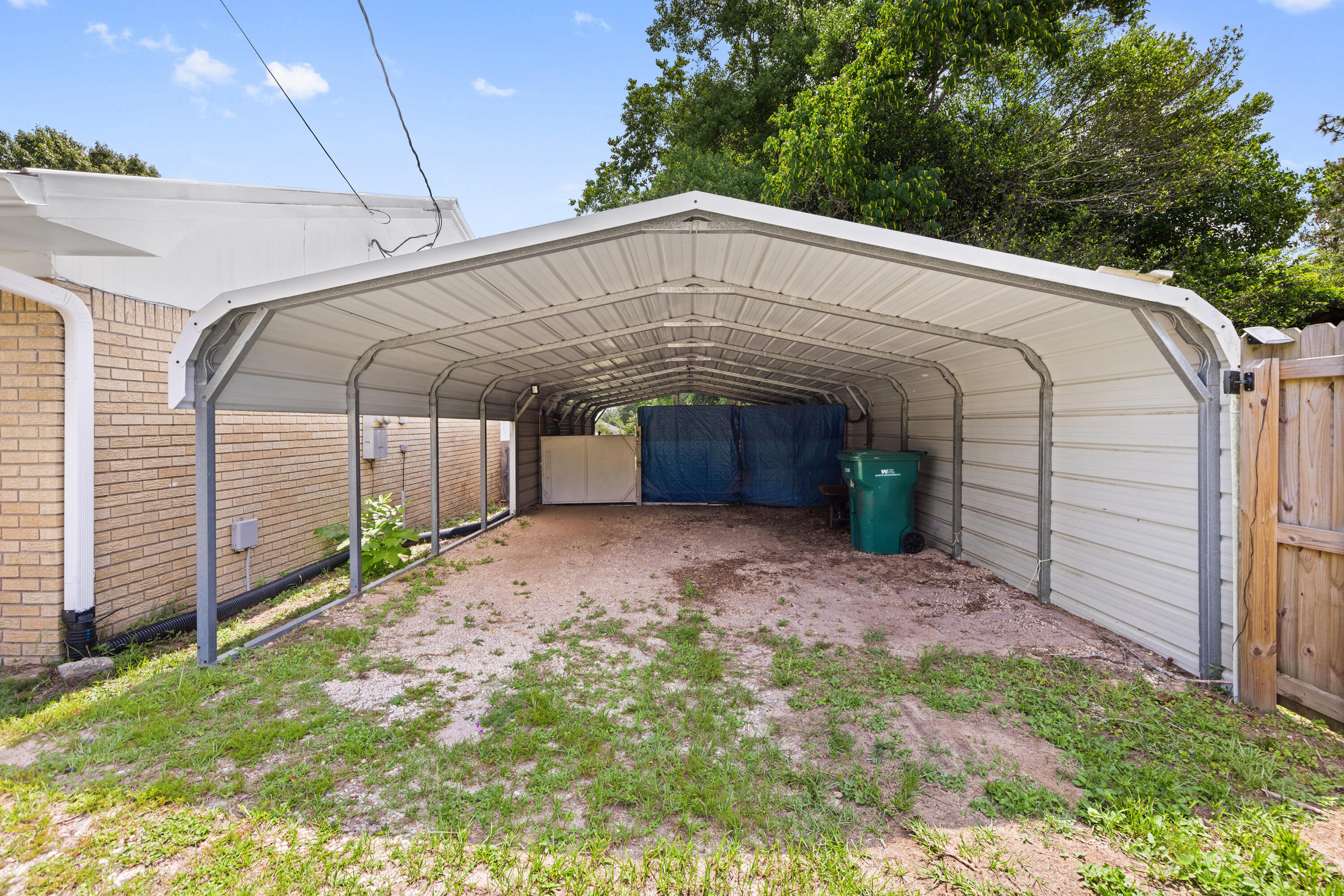 ADAMS POWELL EAST - Residential