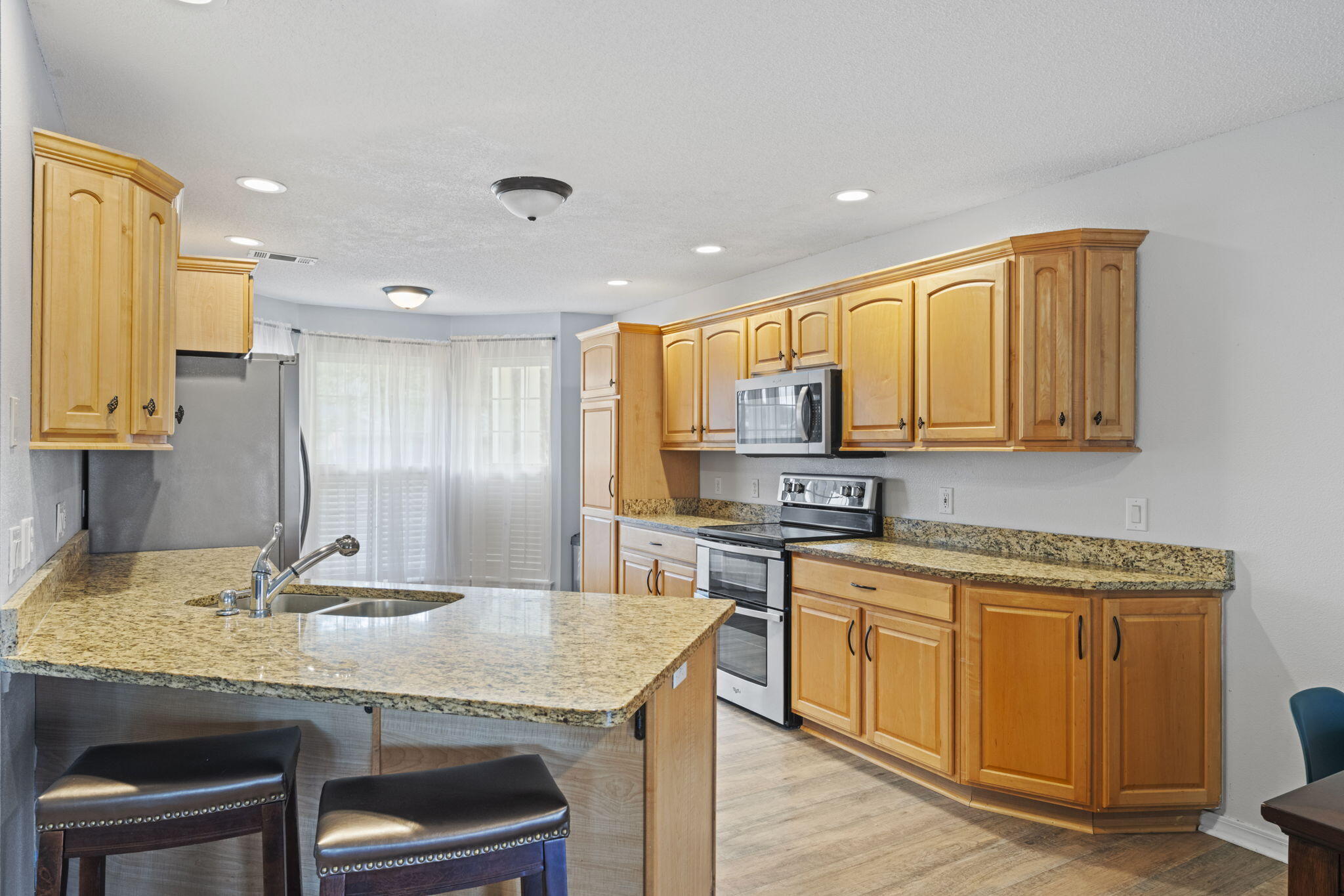 ROBLEDAL ESTATES UNIT 6 - Residential