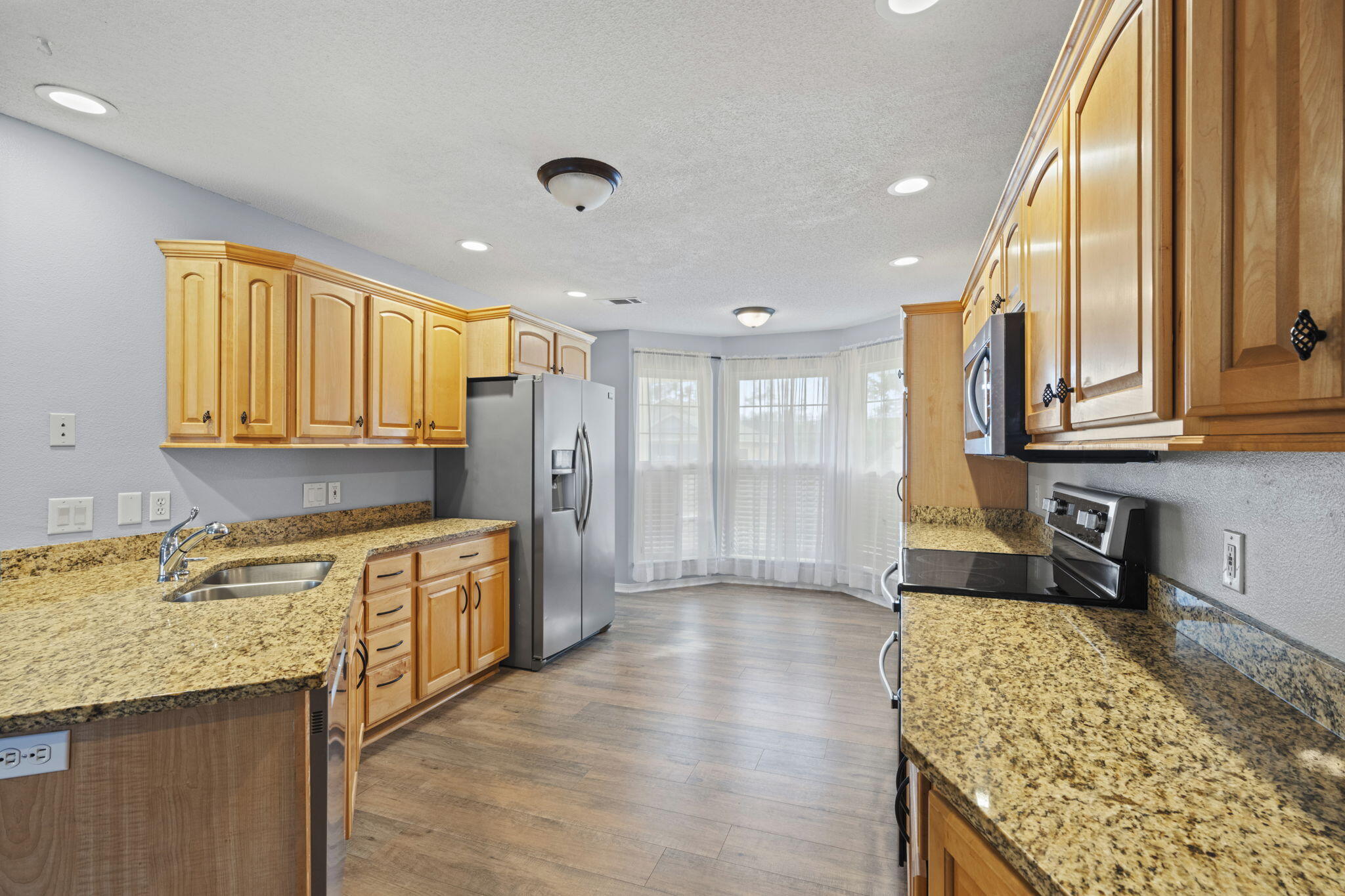 ROBLEDAL ESTATES UNIT 6 - Residential