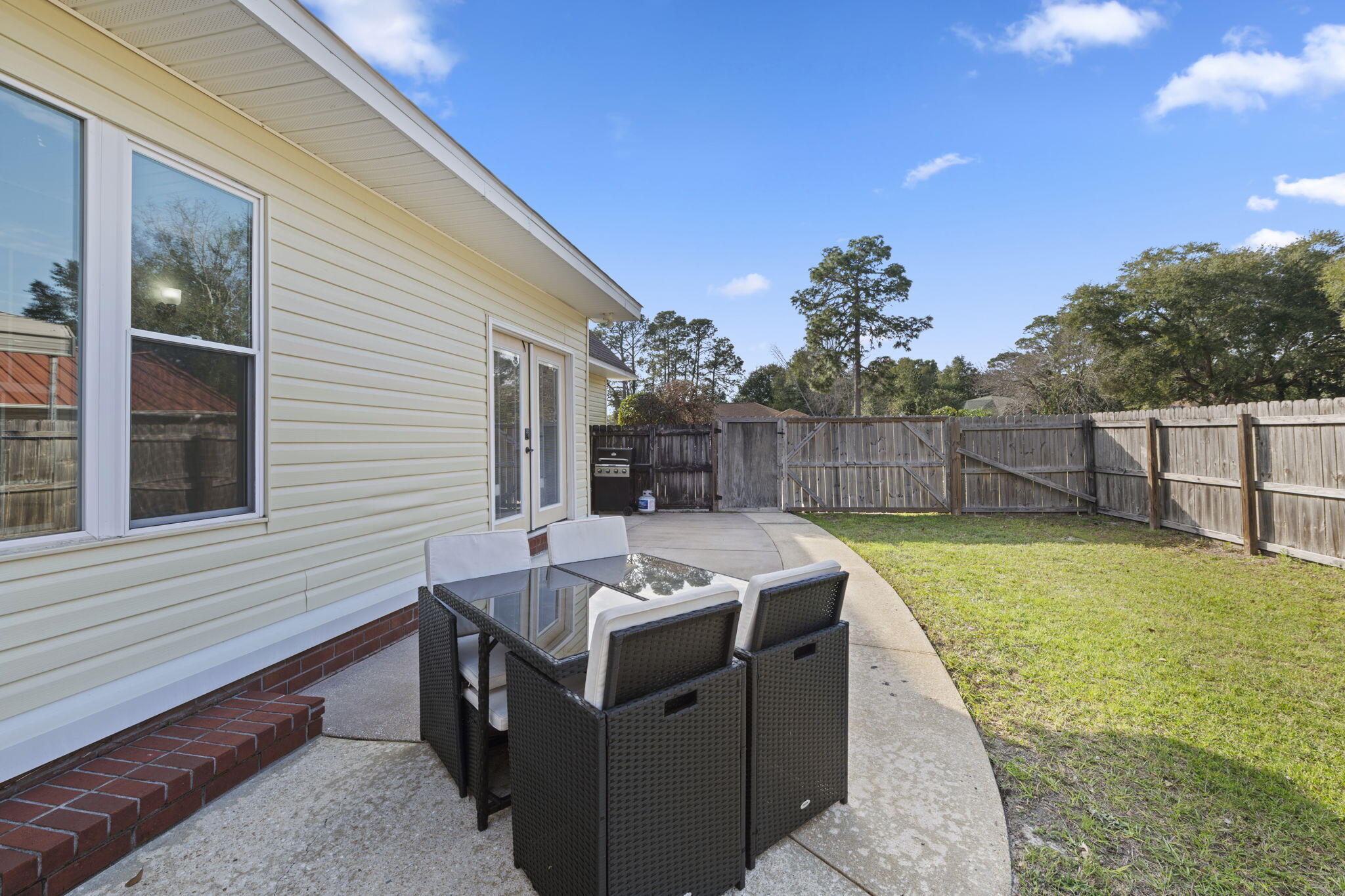 ROBLEDAL ESTATES UNIT 6 - Residential