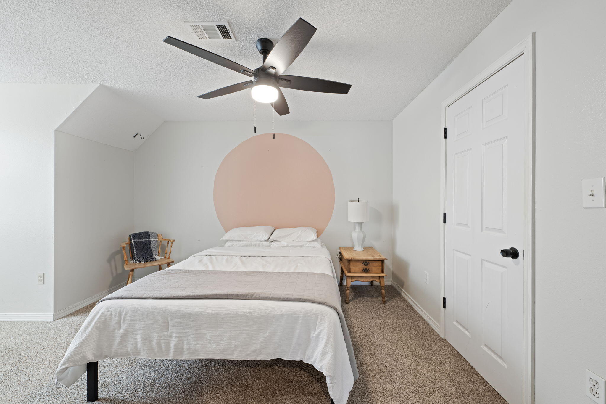 ROBLEDAL ESTATES UNIT 6 - Residential