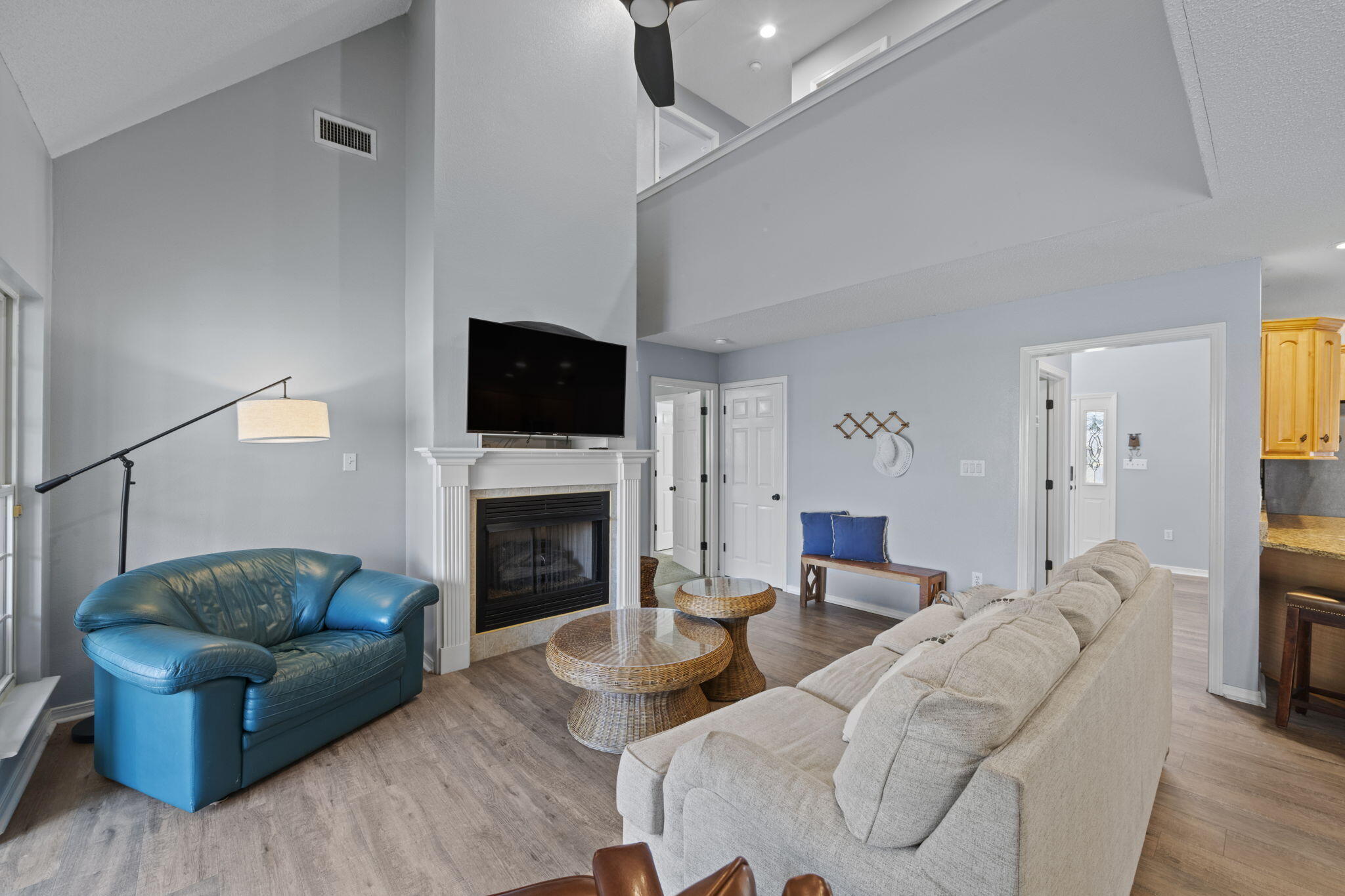 ROBLEDAL ESTATES UNIT 6 - Residential
