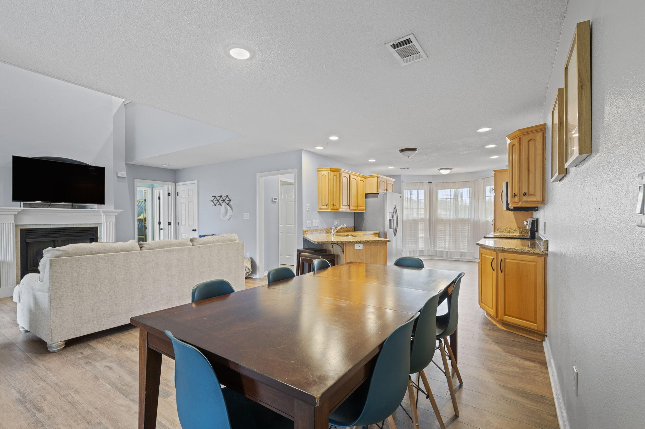 ROBLEDAL ESTATES UNIT 6 - Residential