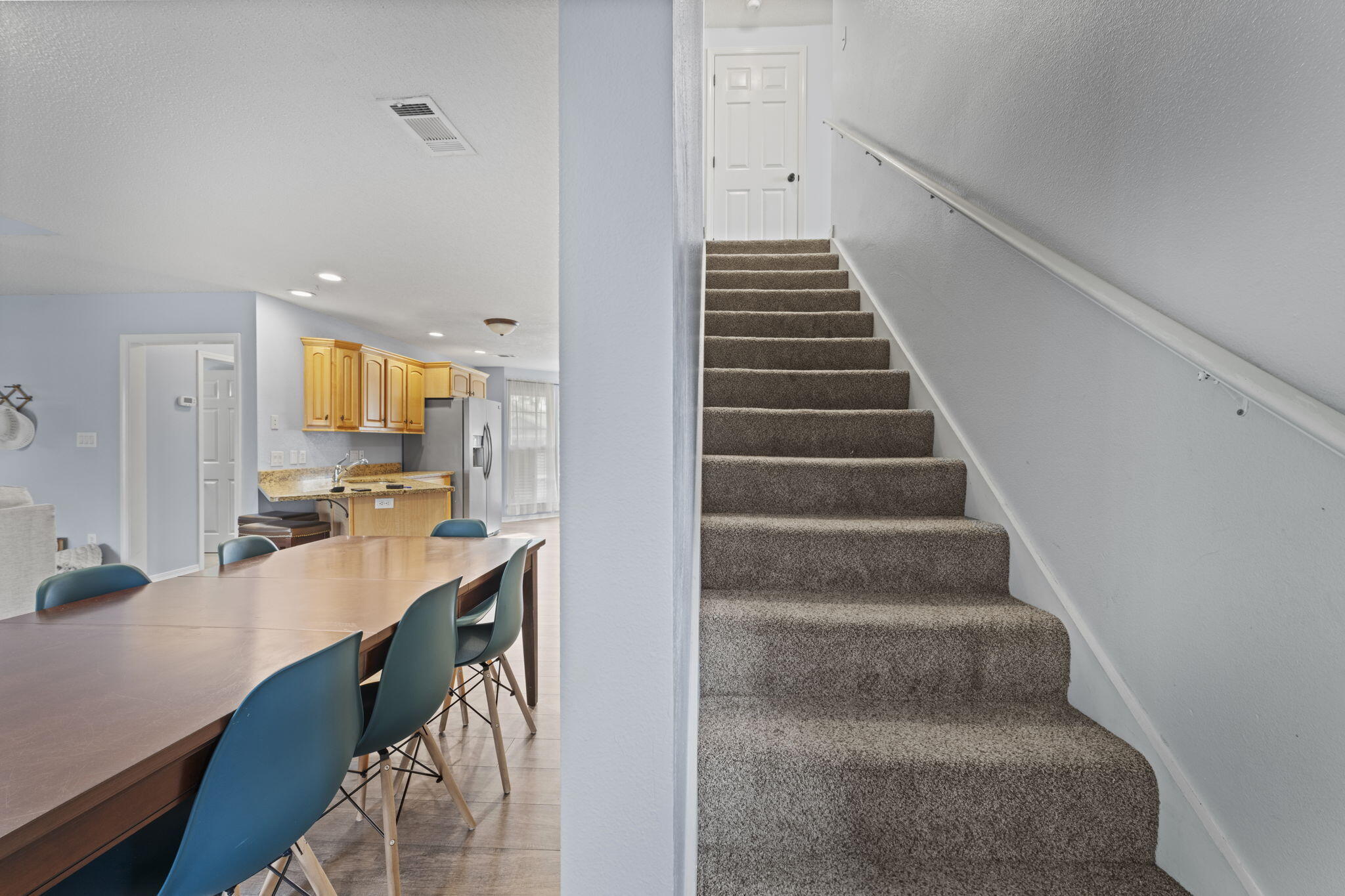 ROBLEDAL ESTATES UNIT 6 - Residential