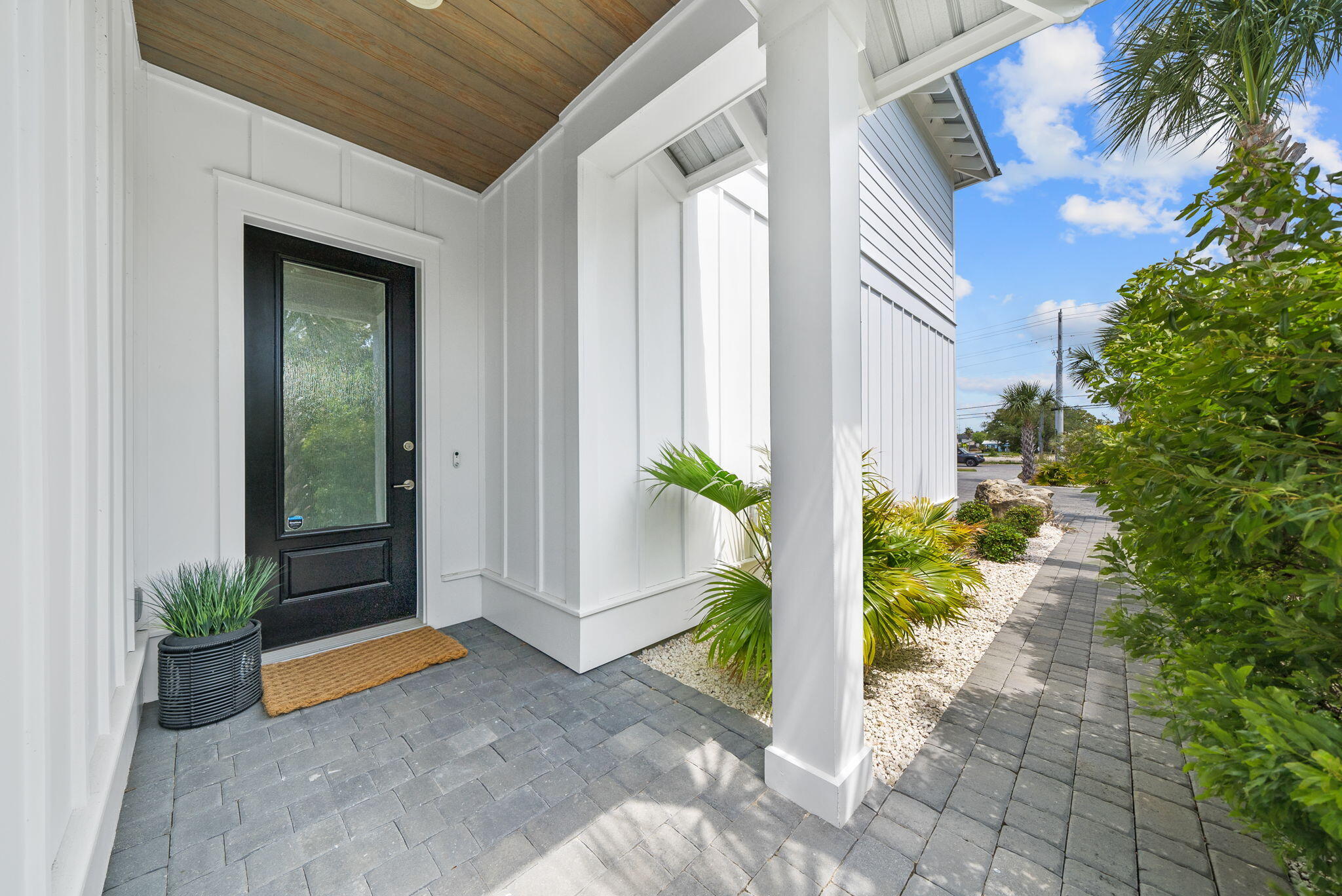 GRAND LAGOON - Residential