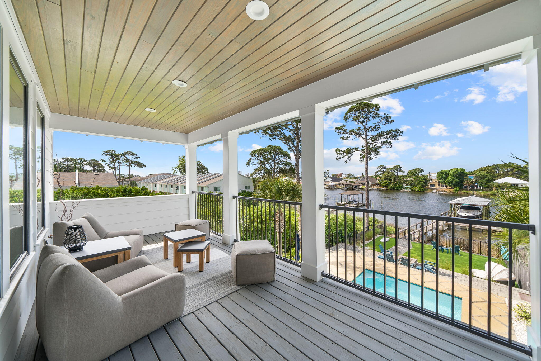 GRAND LAGOON - Residential