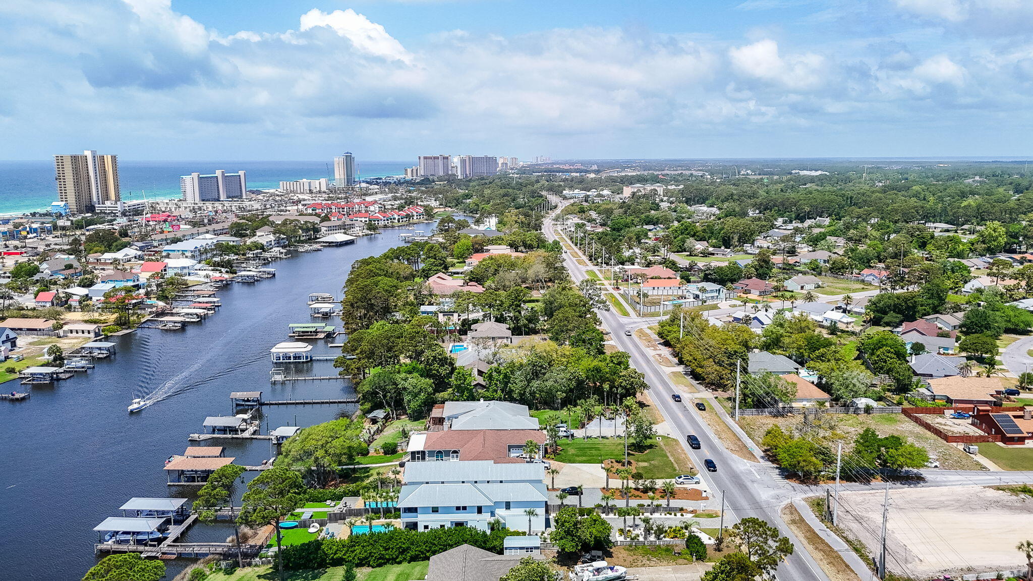 GRAND LAGOON - Residential