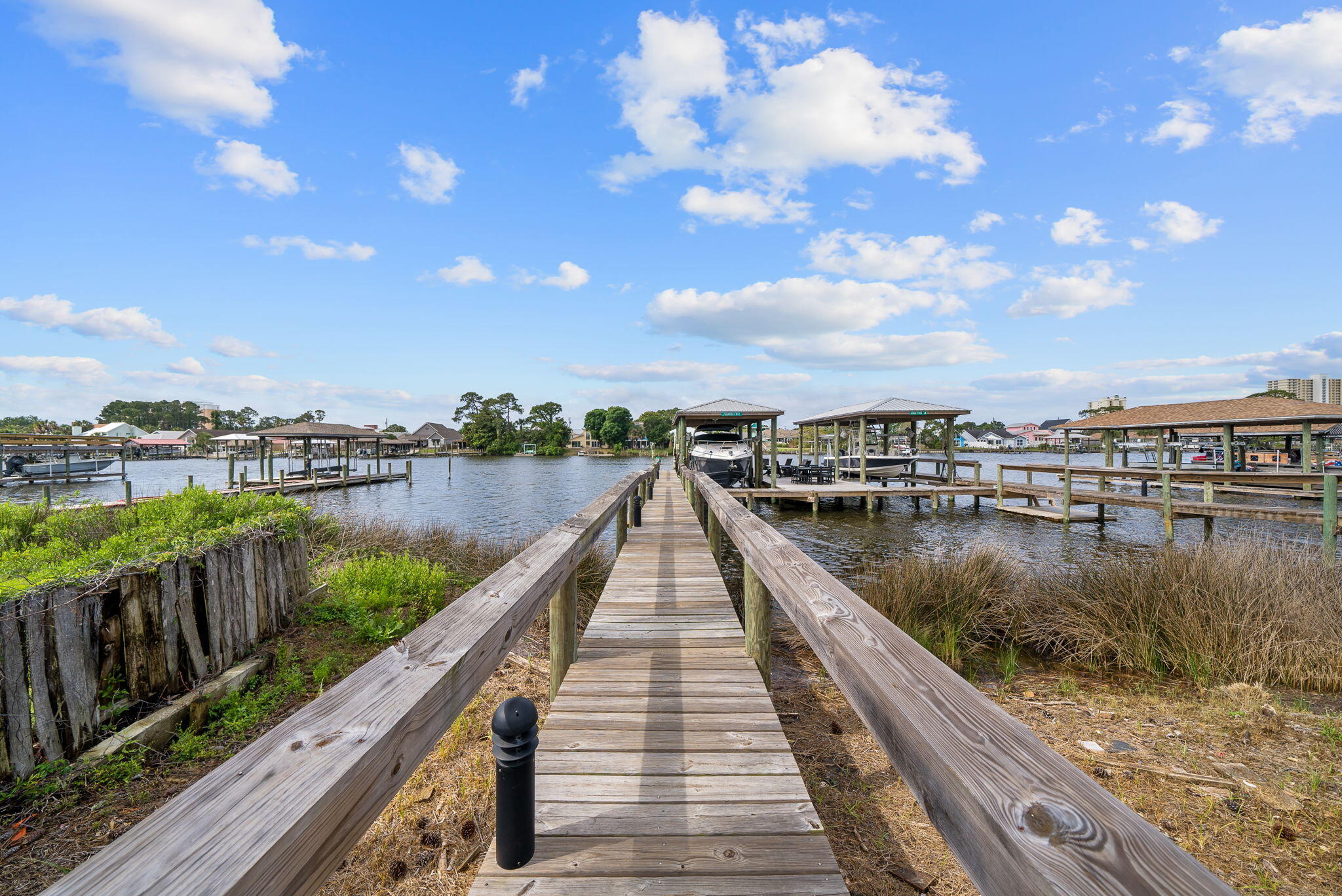 GRAND LAGOON - Residential