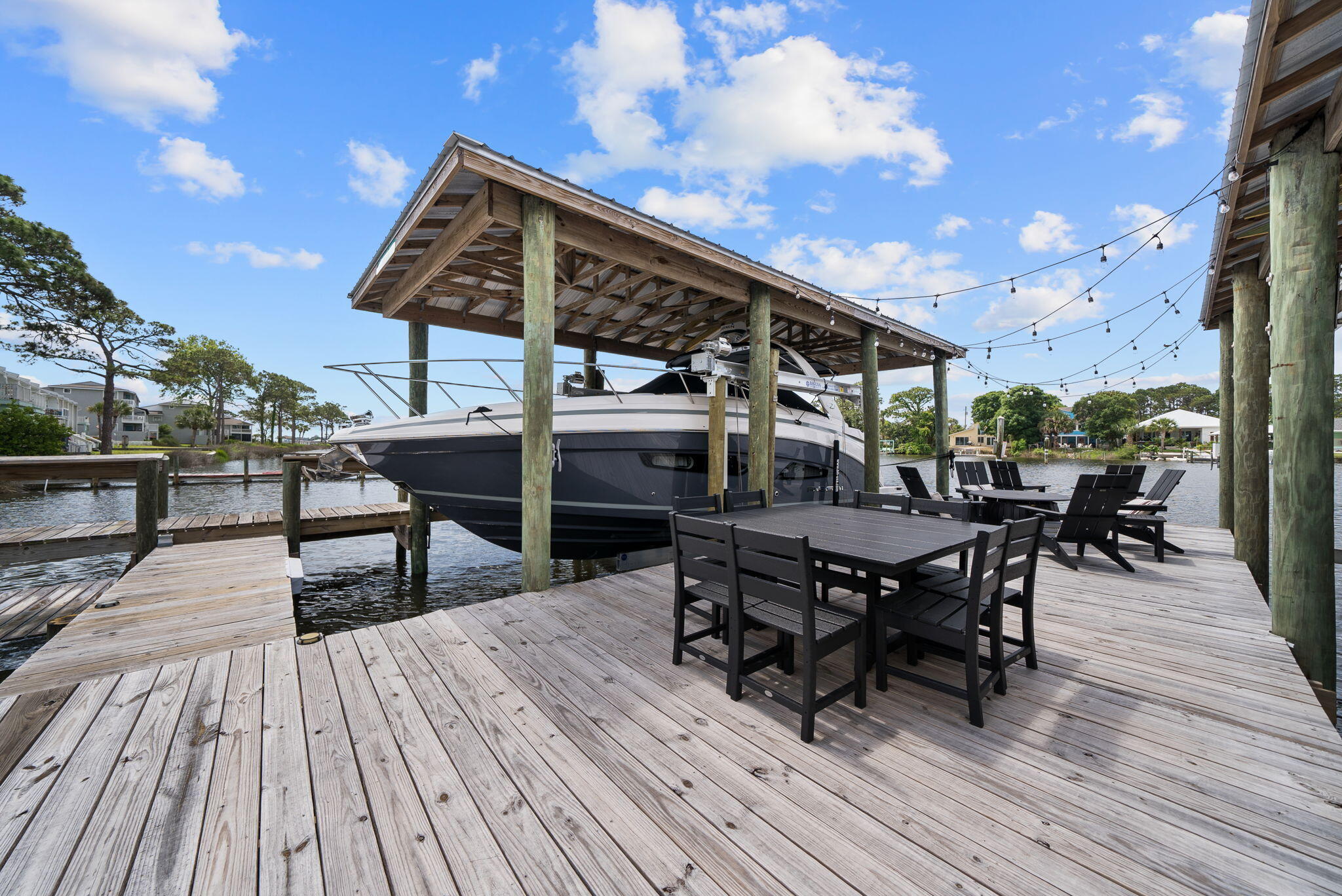 GRAND LAGOON - Residential