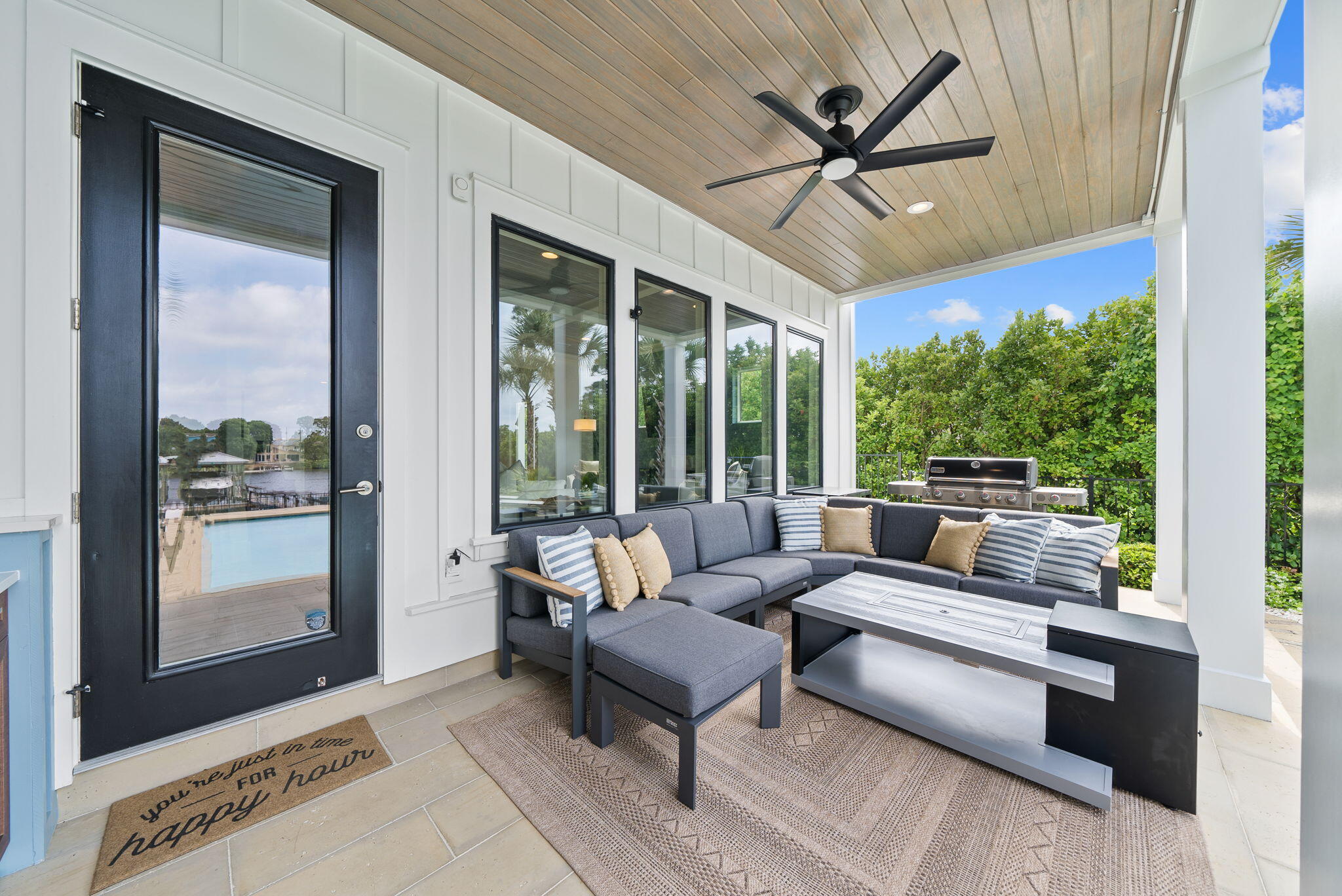 GRAND LAGOON - Residential