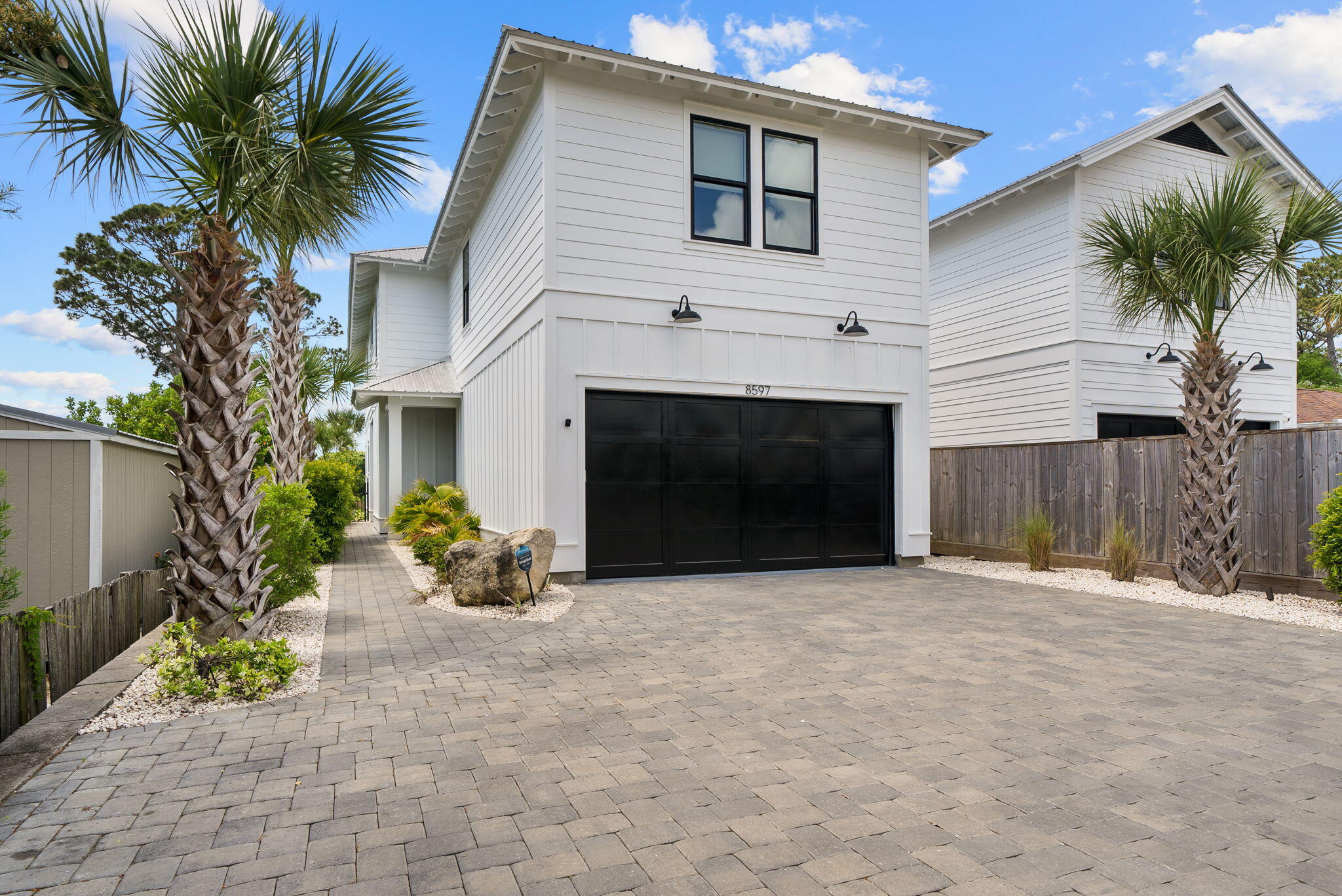GRAND LAGOON - Residential
