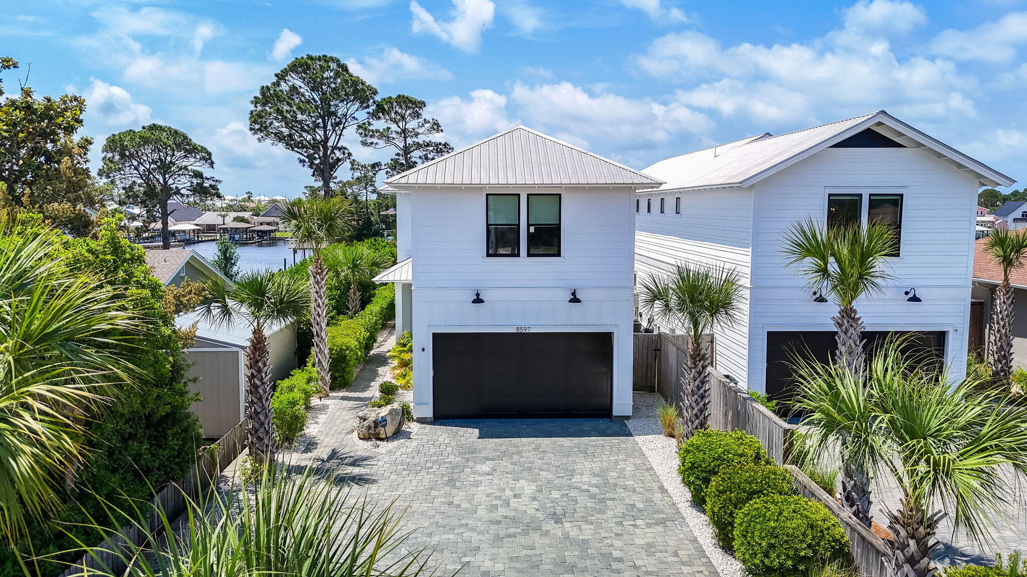 GRAND LAGOON - Residential