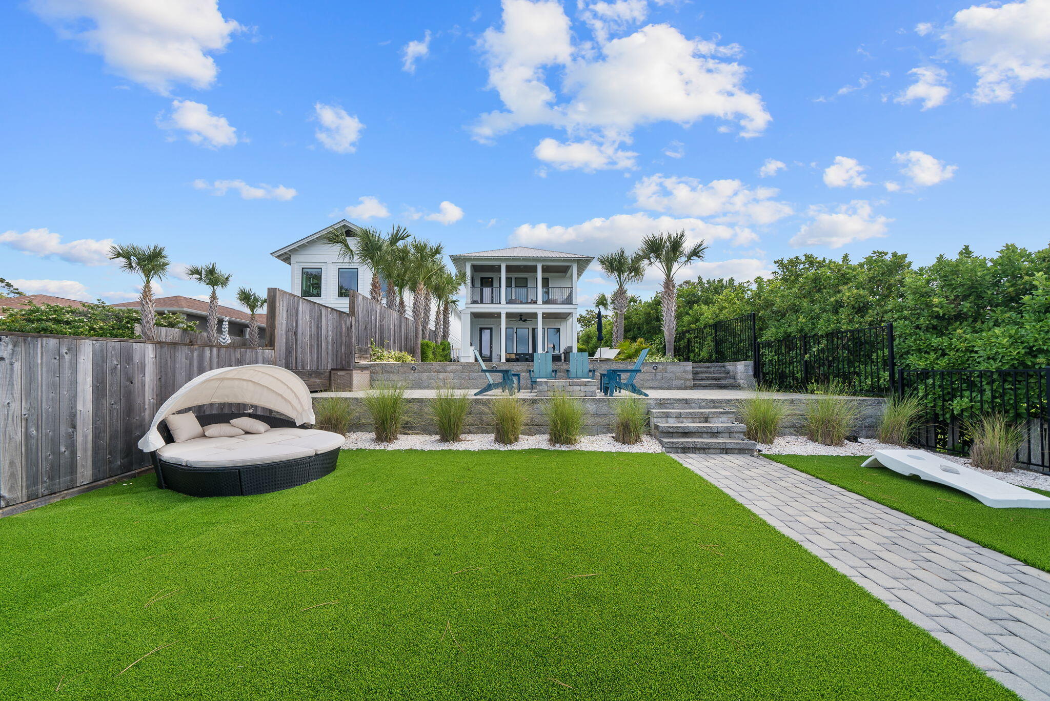 GRAND LAGOON - Residential