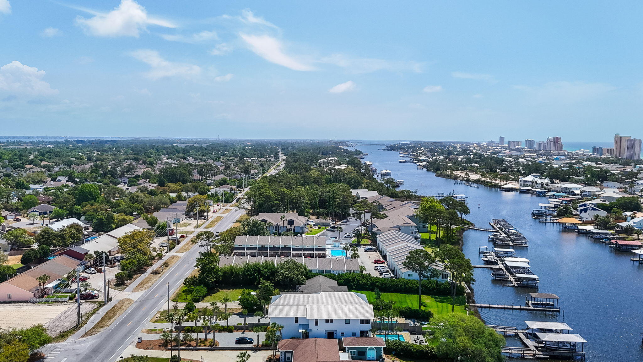 GRAND LAGOON - Residential