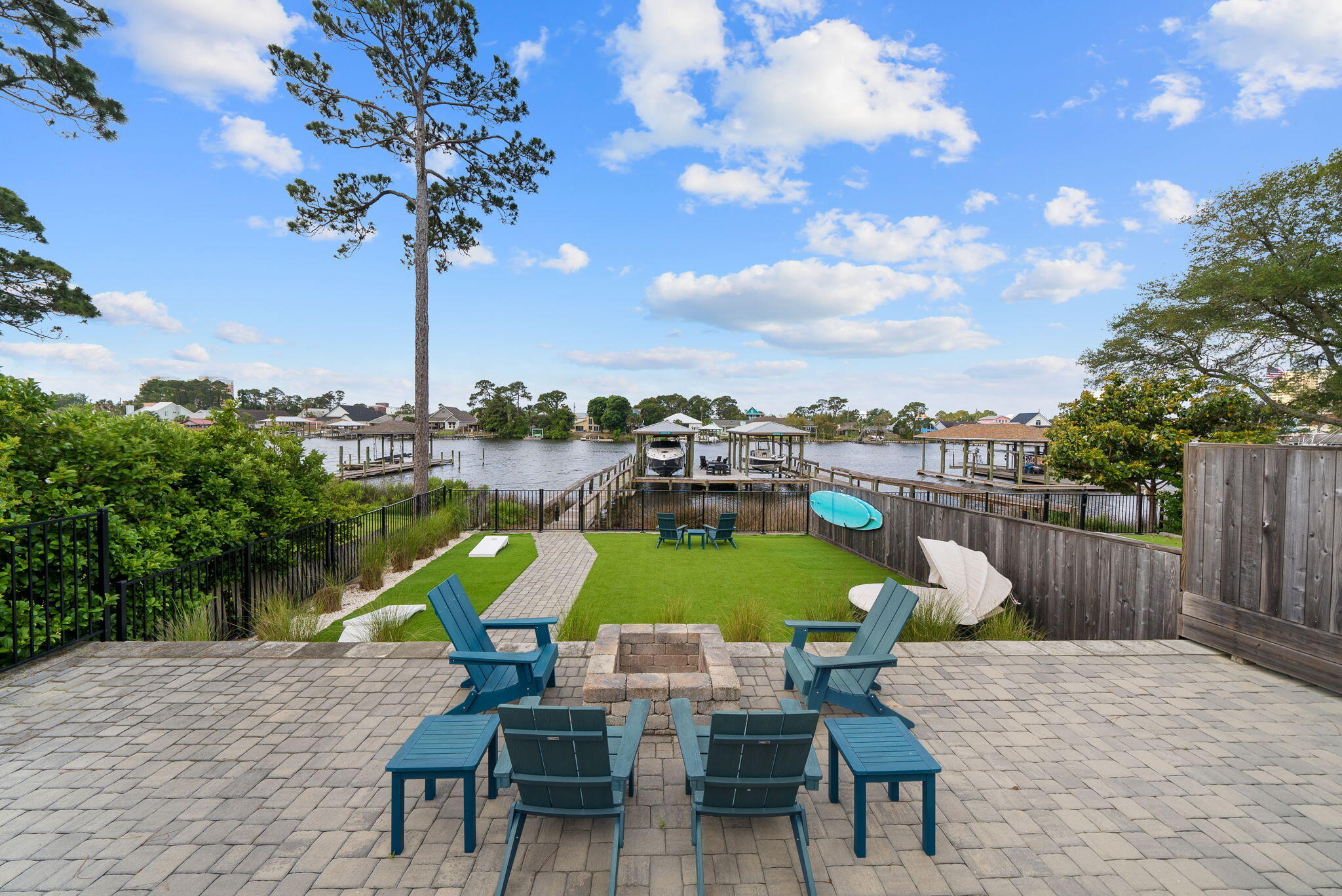 GRAND LAGOON - Residential