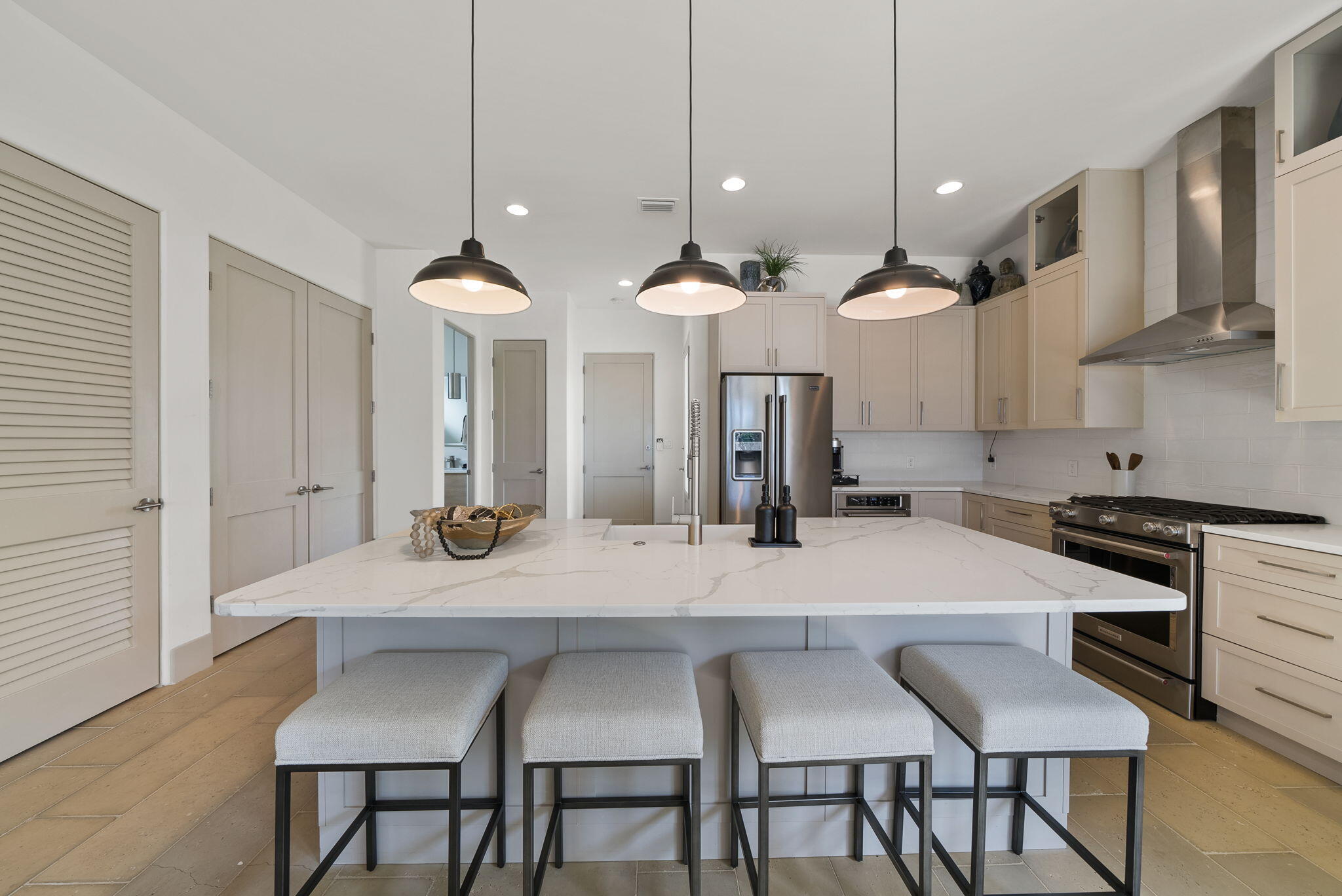 GRAND LAGOON - Residential