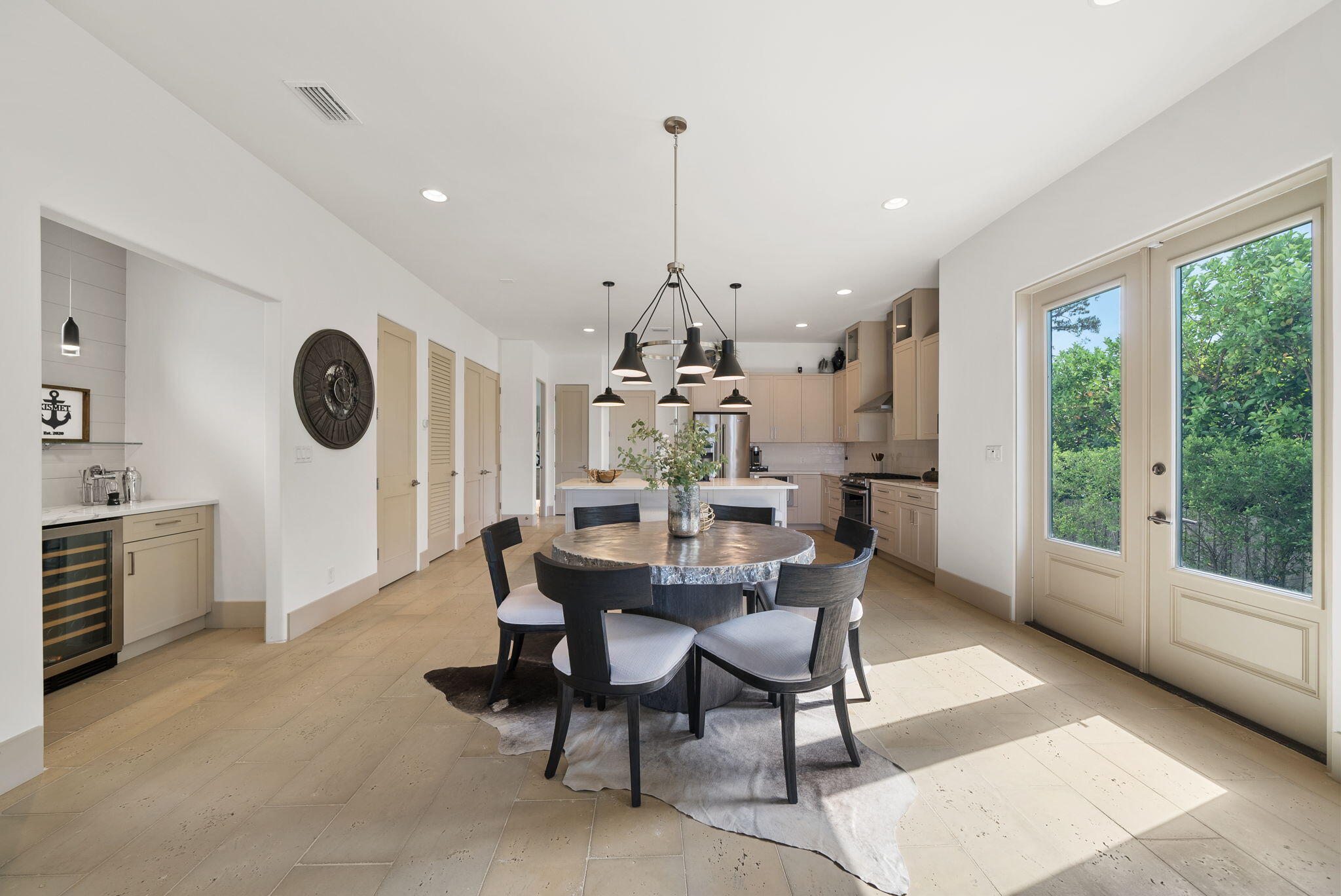 GRAND LAGOON - Residential