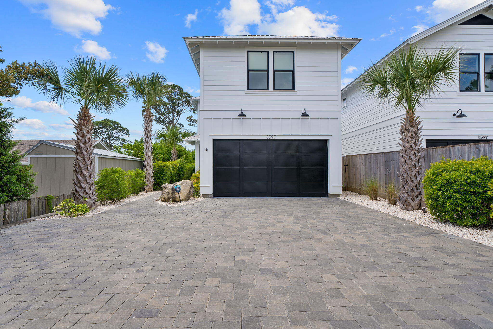 GRAND LAGOON - Residential
