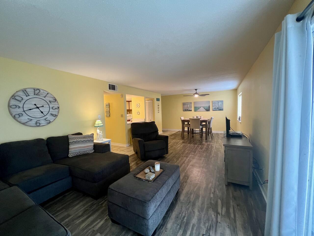 FINISTERRA CONDO - Residential