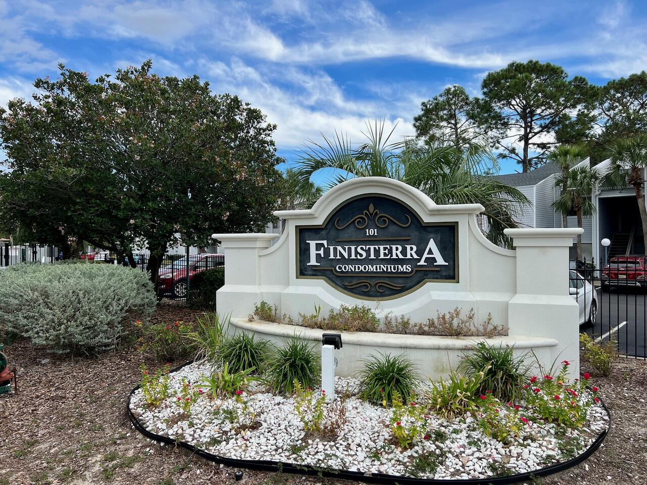 FINISTERRA CONDO - Residential
