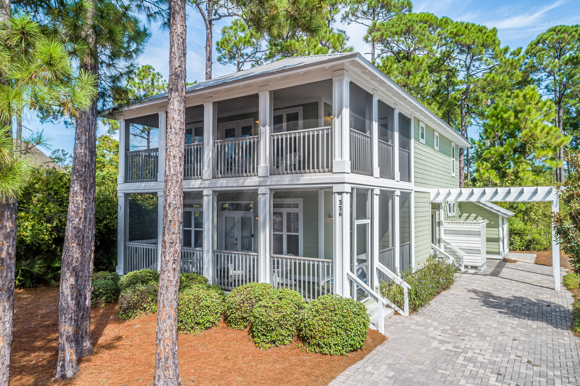 CASSINE VILLAGE - Residential