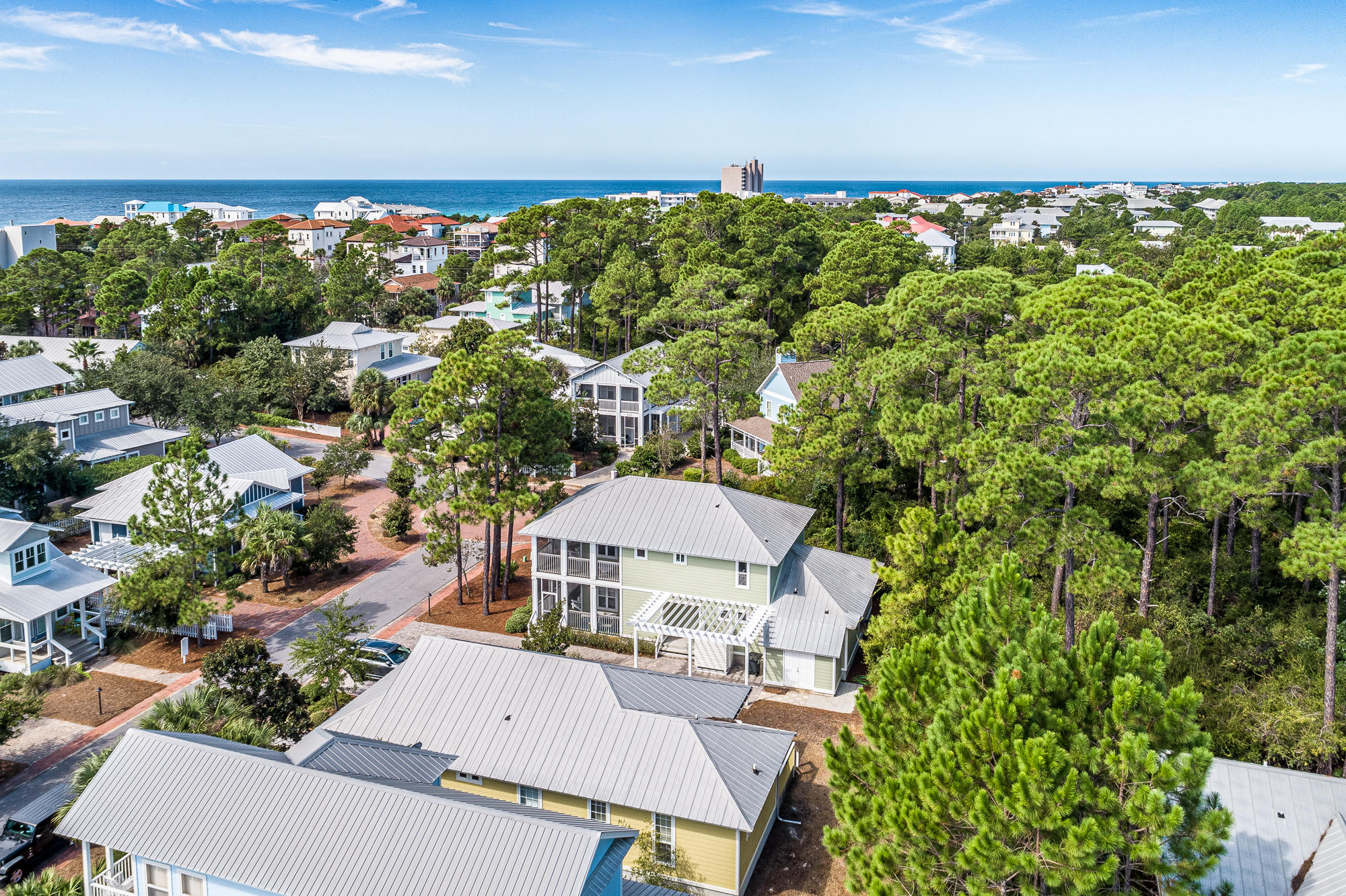 CASSINE VILLAGE - Residential