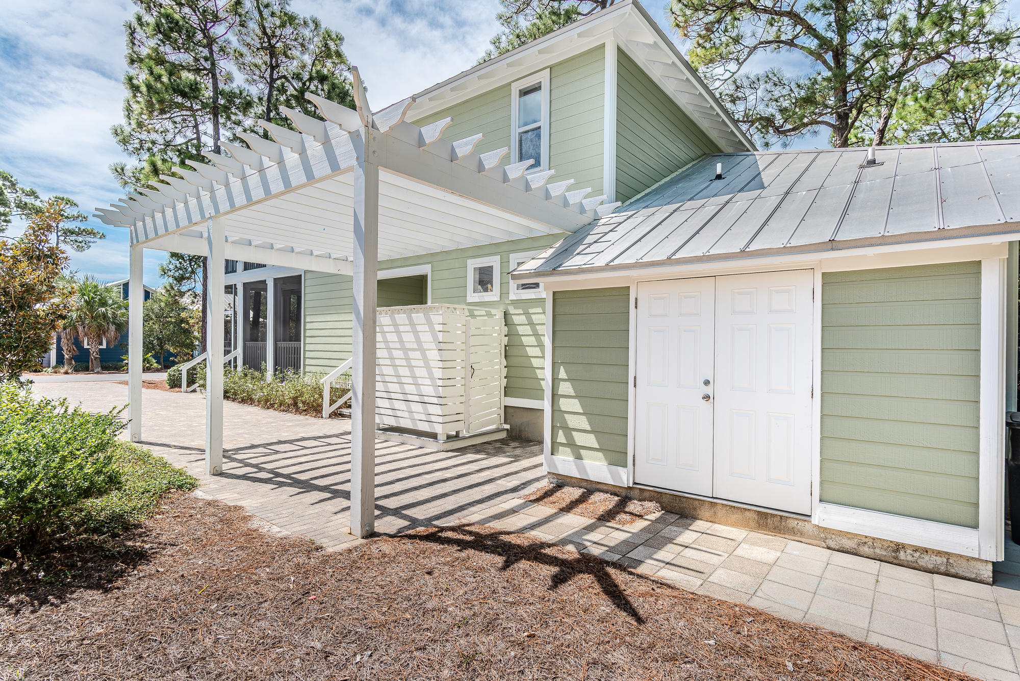 CASSINE VILLAGE - Residential